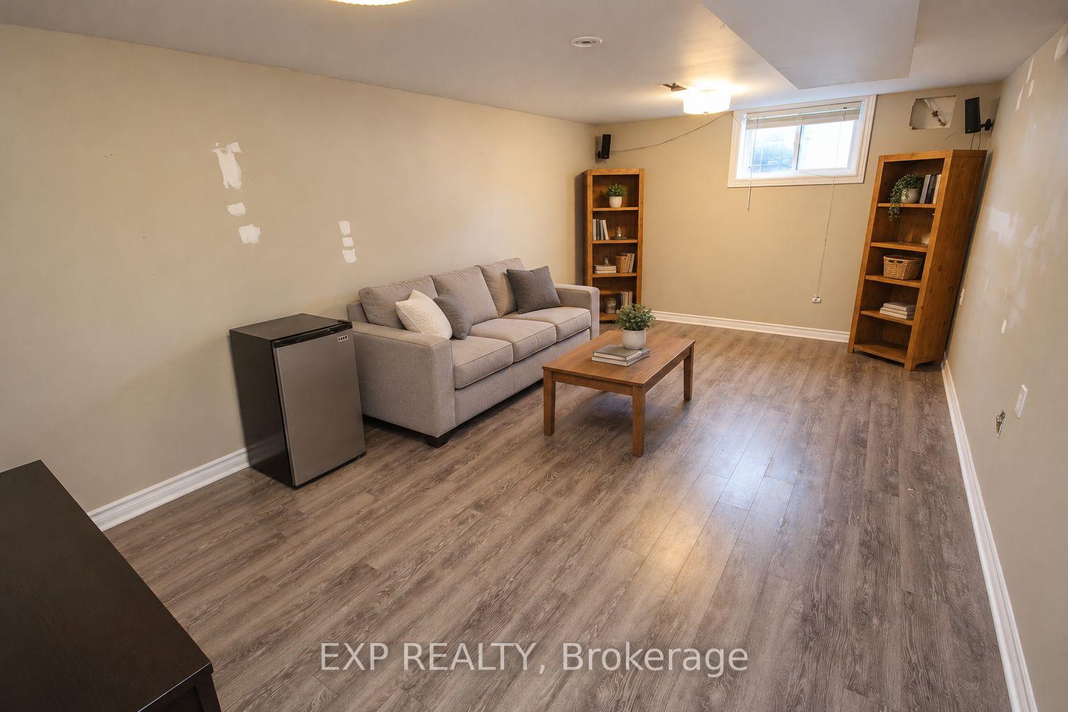 Photo 9 of 138 Baker Street, Kingston, Rideau — HOMEH