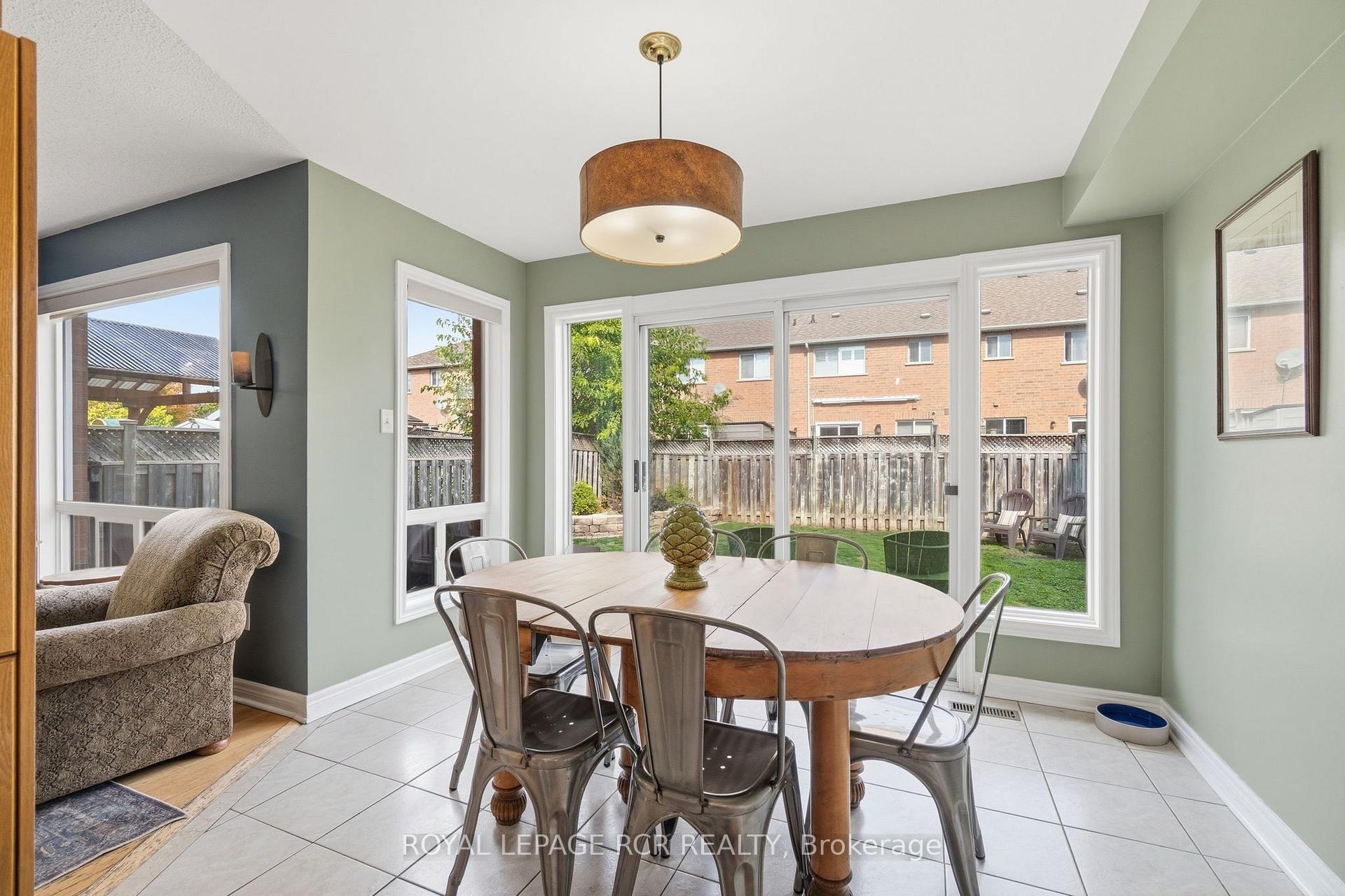Photo 9 of 21 Cedargrove Road, Caledon, Bolton West — HOMEH