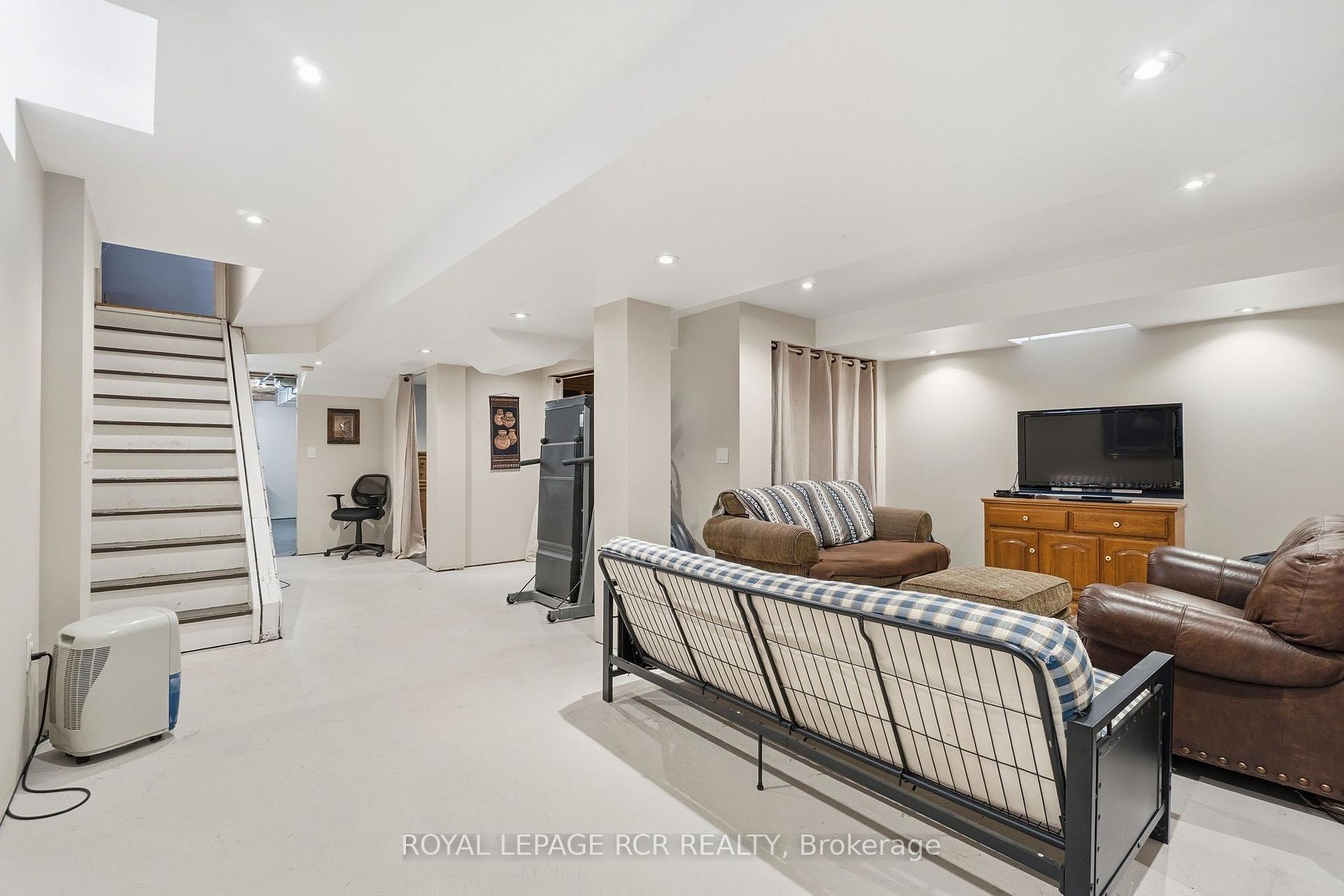 Photo 24 of 21 Cedargrove Road, Caledon, Bolton West — HOMEH