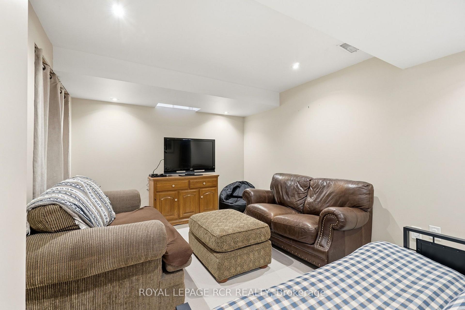 Photo 25 of 21 Cedargrove Road, Caledon, Bolton West — HOMEH