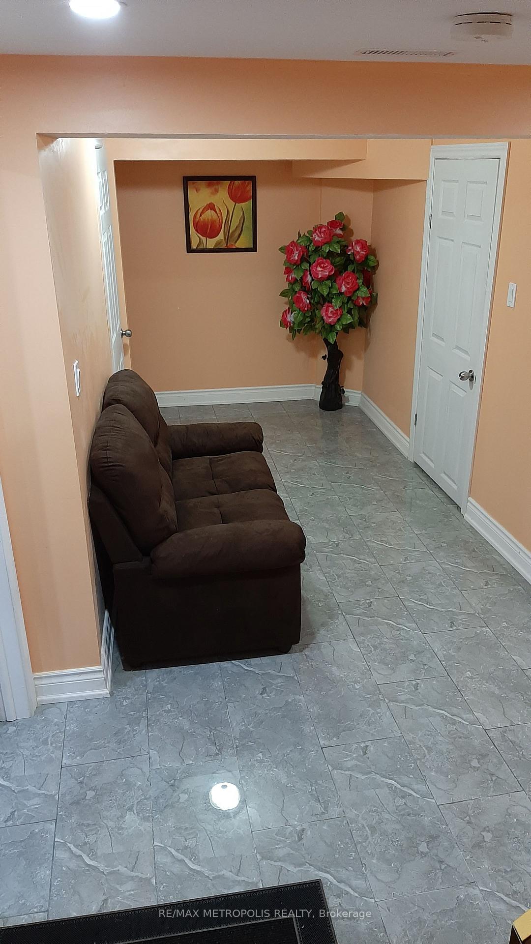 Photo of Unit BSMT, 235 Hupfield Trail