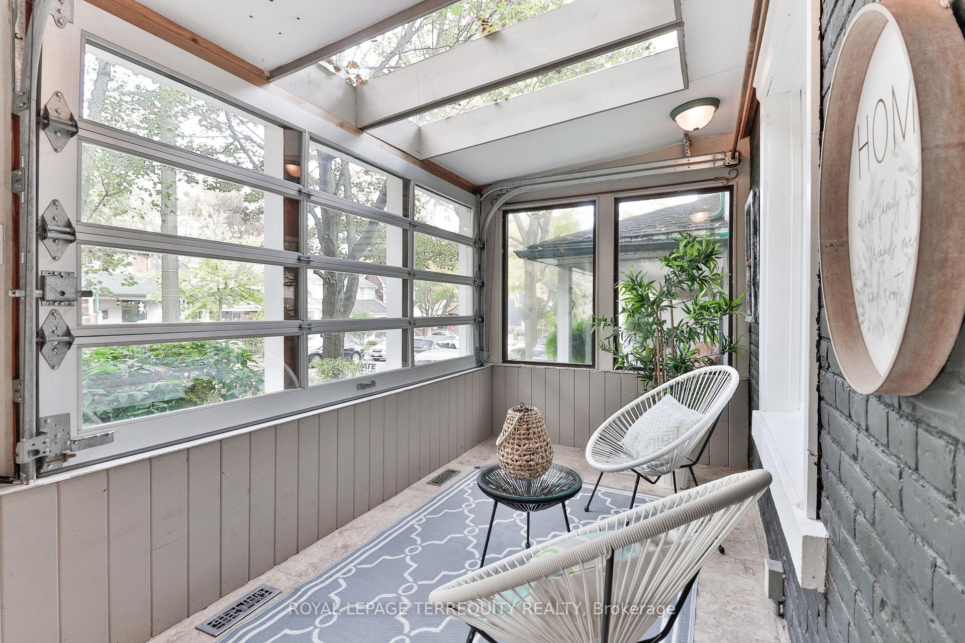 Photo 6 of 312 Kenilworth Avenue, Toronto, The Beaches — HOMEH