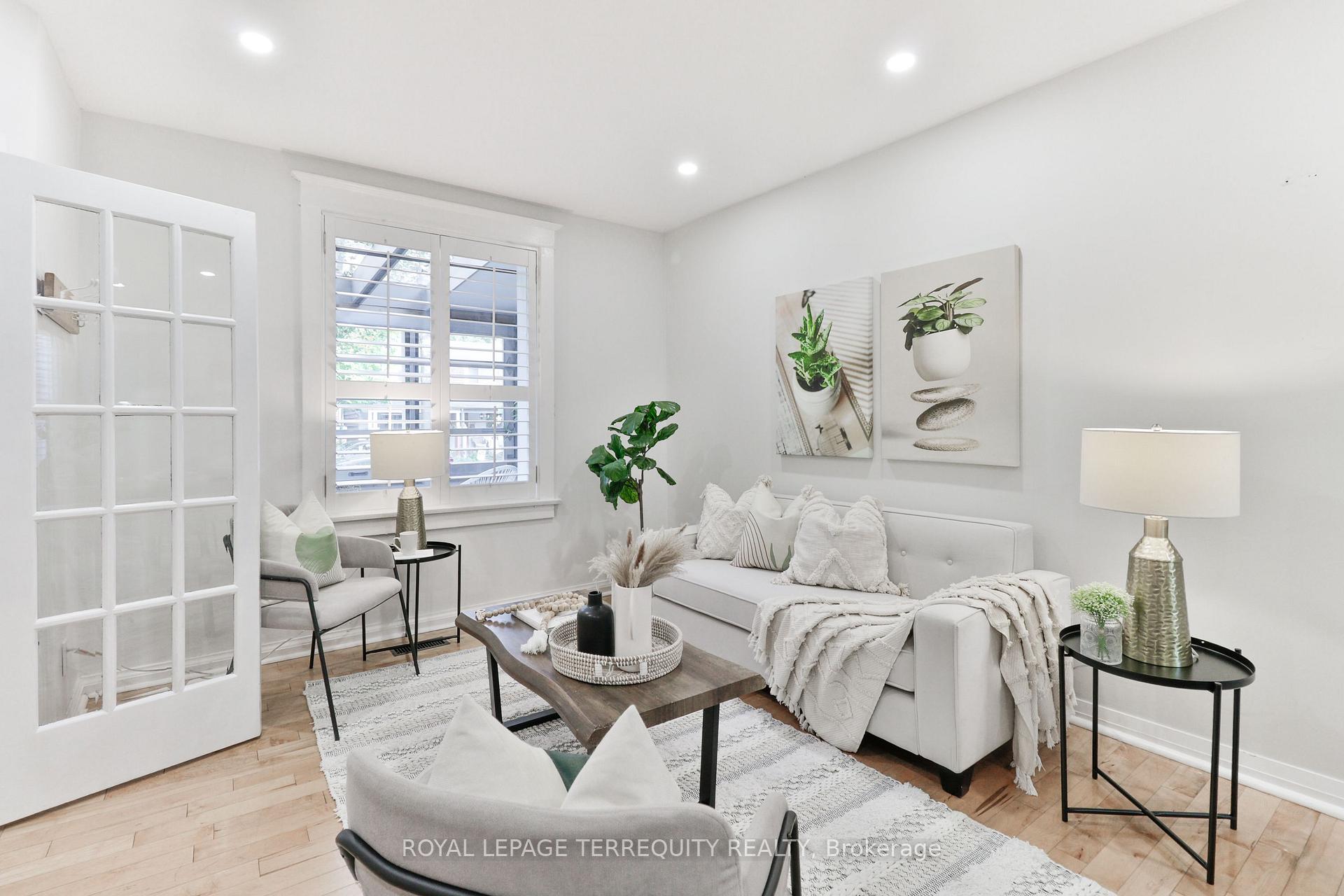 Photo 9 of 312 Kenilworth Avenue, Toronto, The Beaches — HOMEH