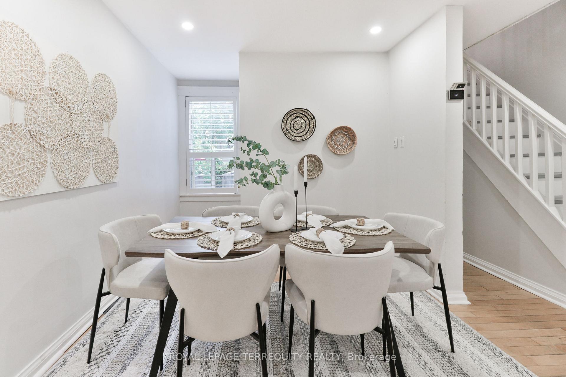 Photo 13 of 312 Kenilworth Avenue, Toronto, The Beaches — HOMEH