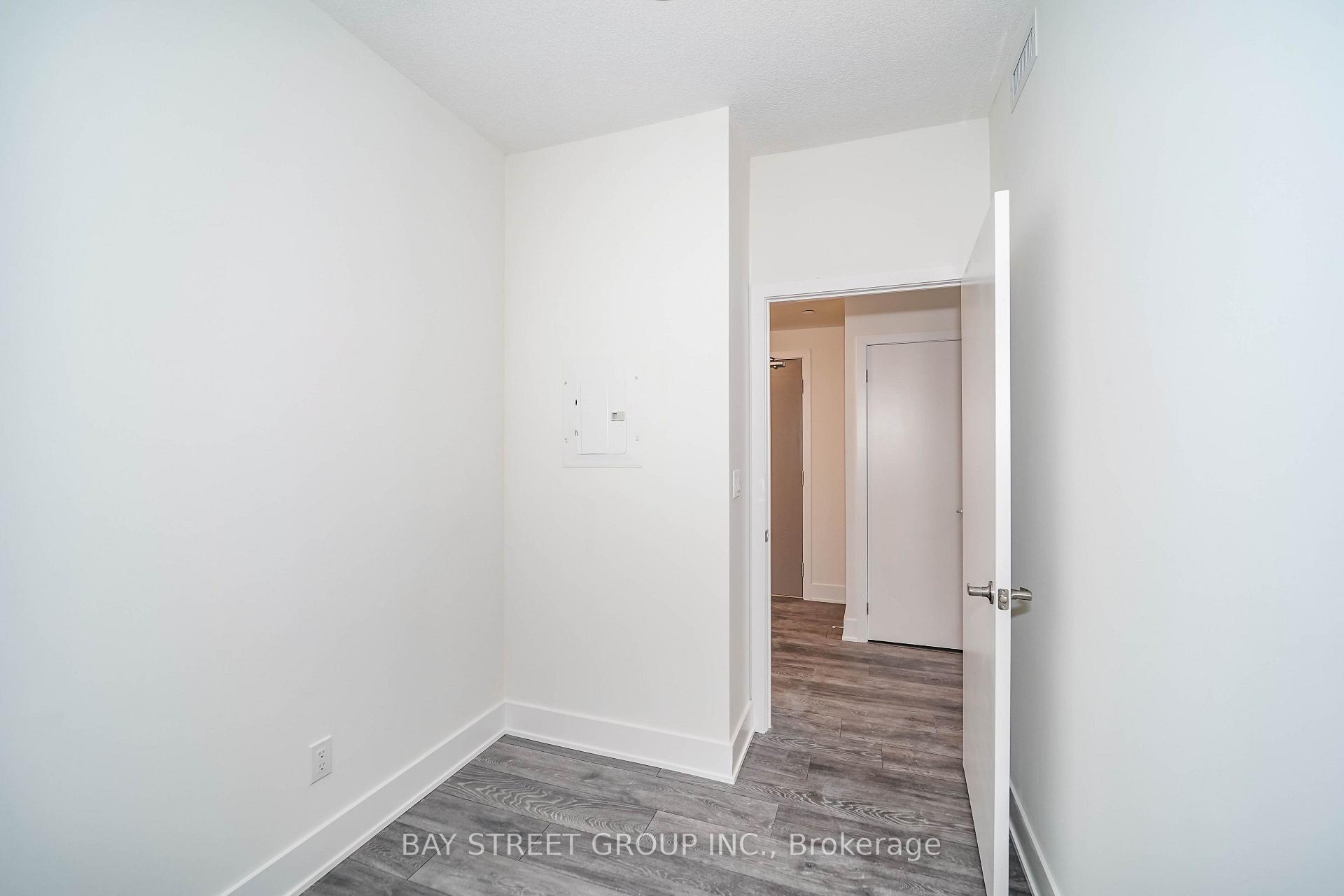 Photo 7 of Unit 2016, 188 Fairview Mall Drive, North York, Don Valley Village — HOMEH