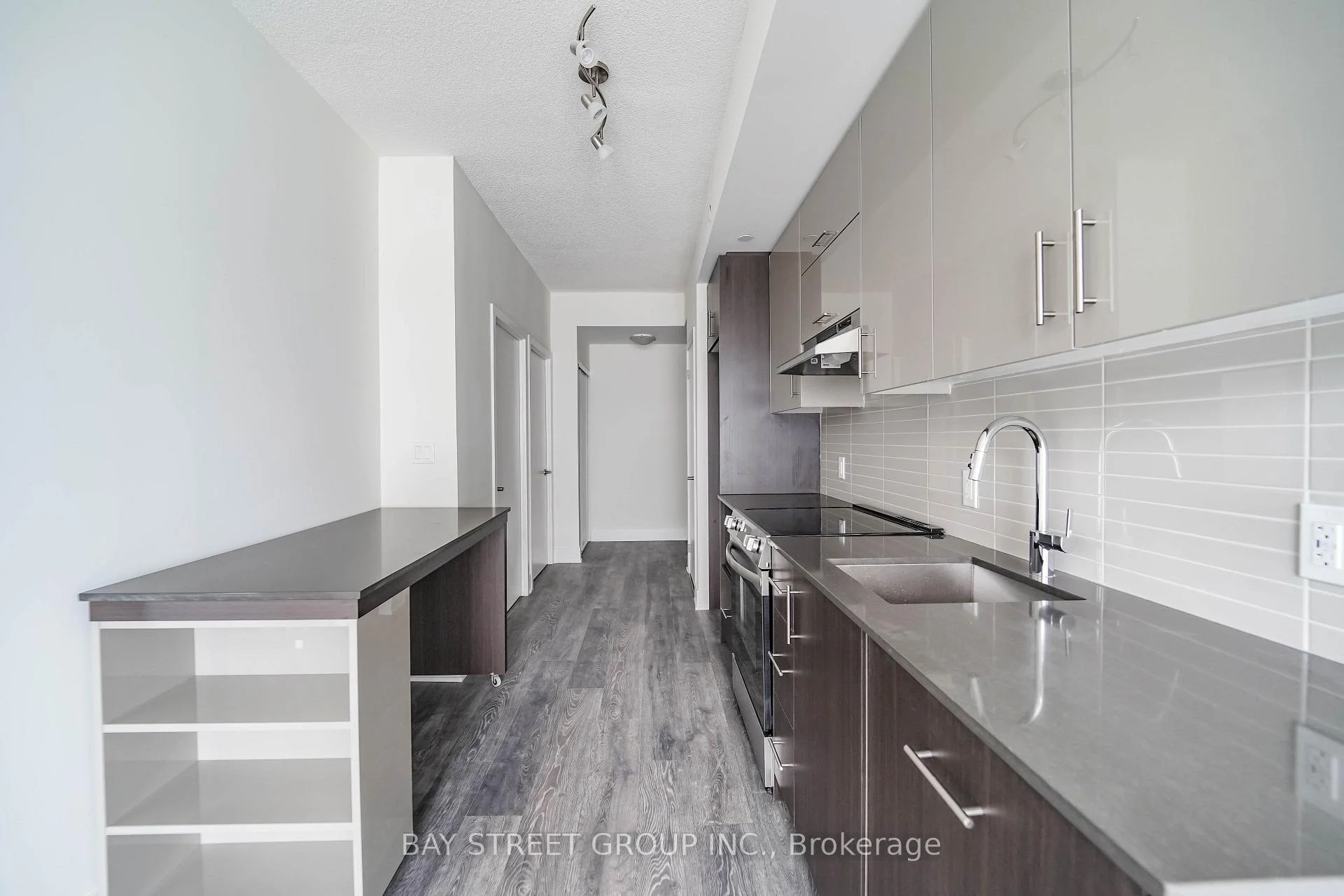 Photo 16 of Unit 2016, 188 Fairview Mall Drive, North York, Don Valley Village — HOMEH