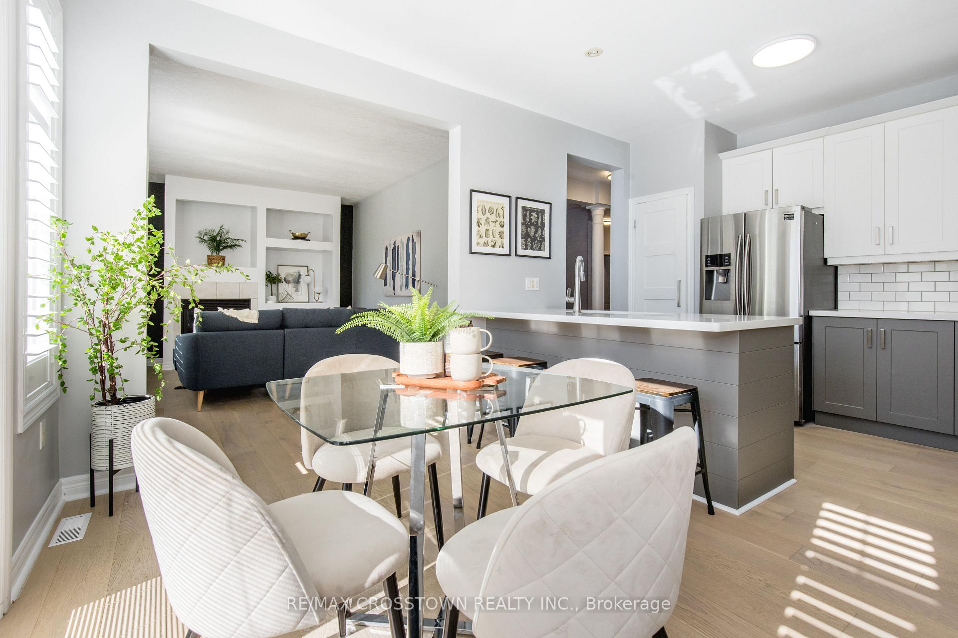 Photo 13 of 62 Windsor Crescent, Barrie, Innis-Shore — HOMEH