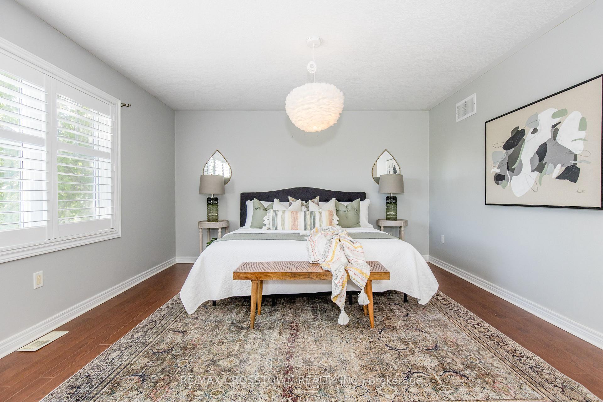 Photo 23 of 62 Windsor Crescent, Barrie, Innis-Shore — HOMEH