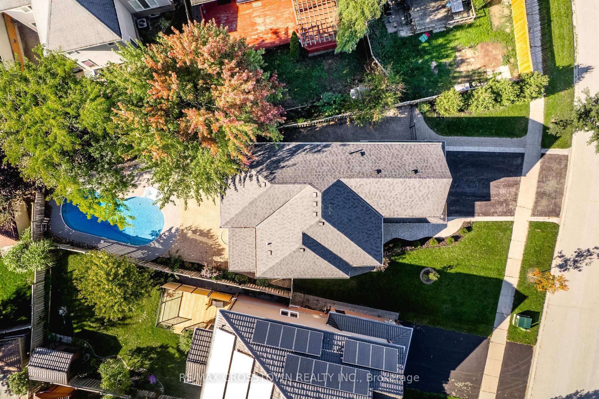 Photo 35 of 62 Windsor Crescent, Barrie, Innis-Shore — HOMEH