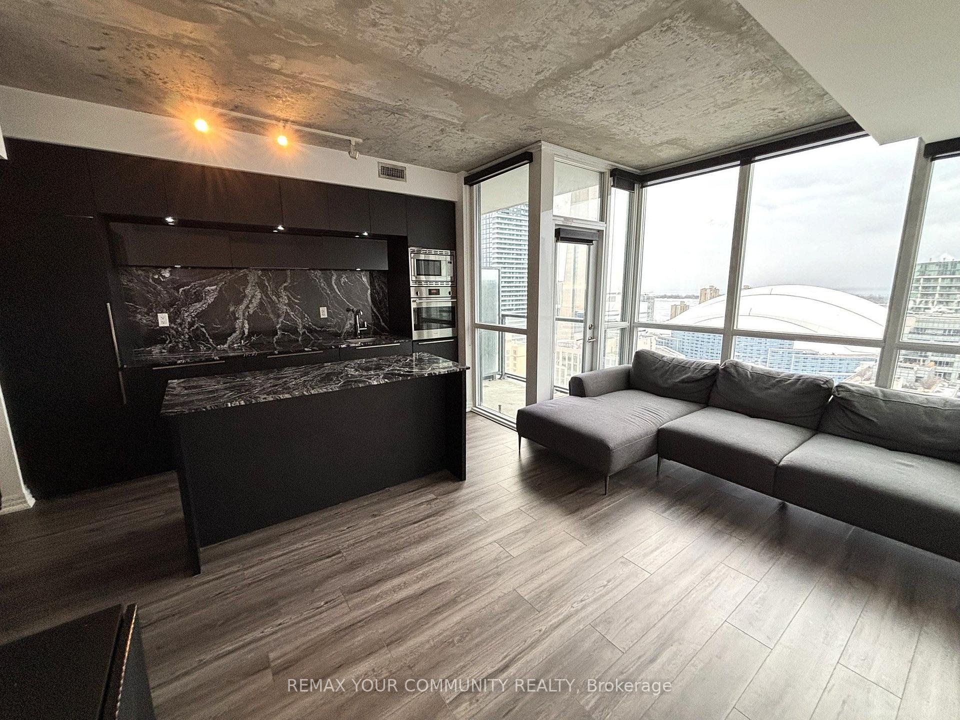 Photo 5 of Unit U2707, 88 Blue Jays Way, Toronto, Waterfront Communities — HOMEH