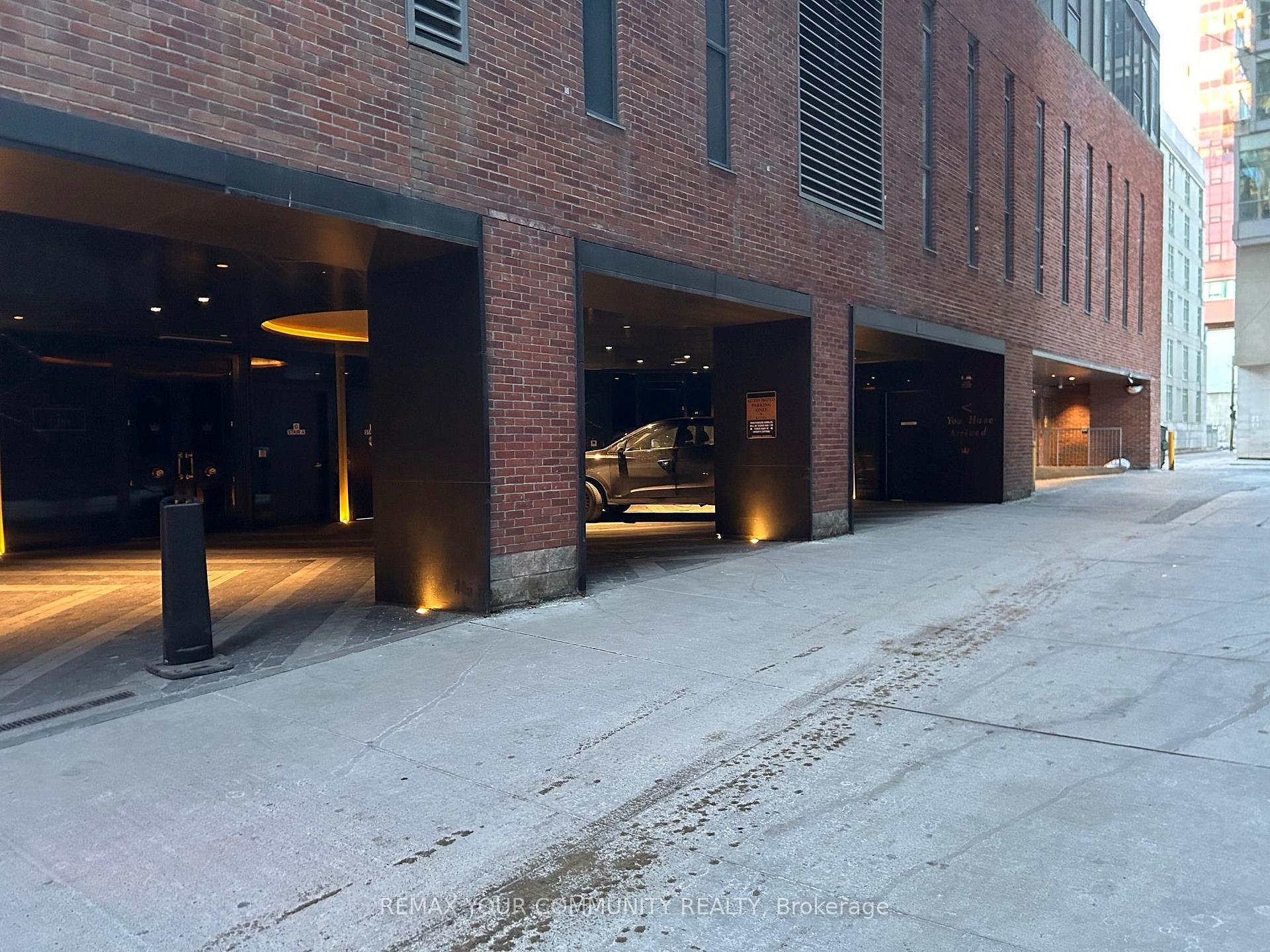 Photo 28 of Unit U2707, 88 Blue Jays Way, Toronto, Waterfront Communities — HOMEH