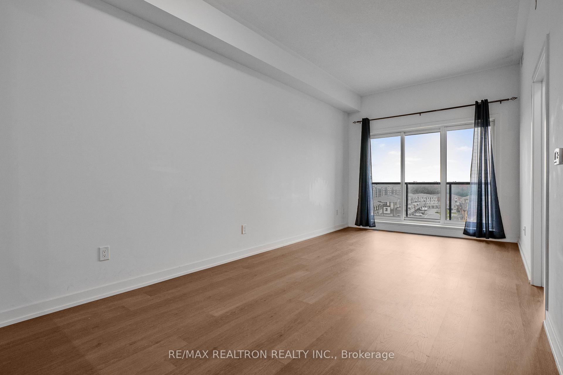 Photo 16 of Unit PH 446, 555 William Graham Drive W, Aurora, Rural Aurora — HOMEH