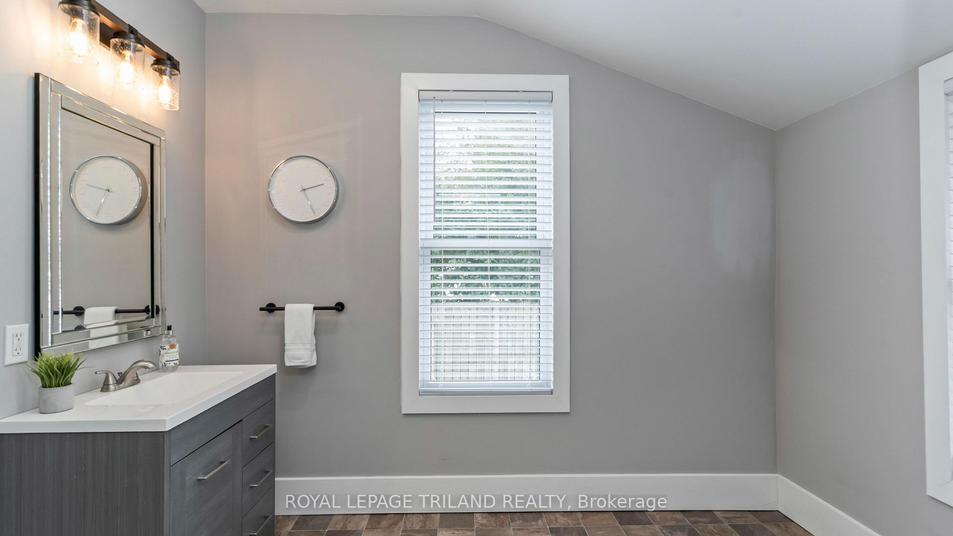 Photo 22 of 282 Ross Street, St. Thomas — HOMEH