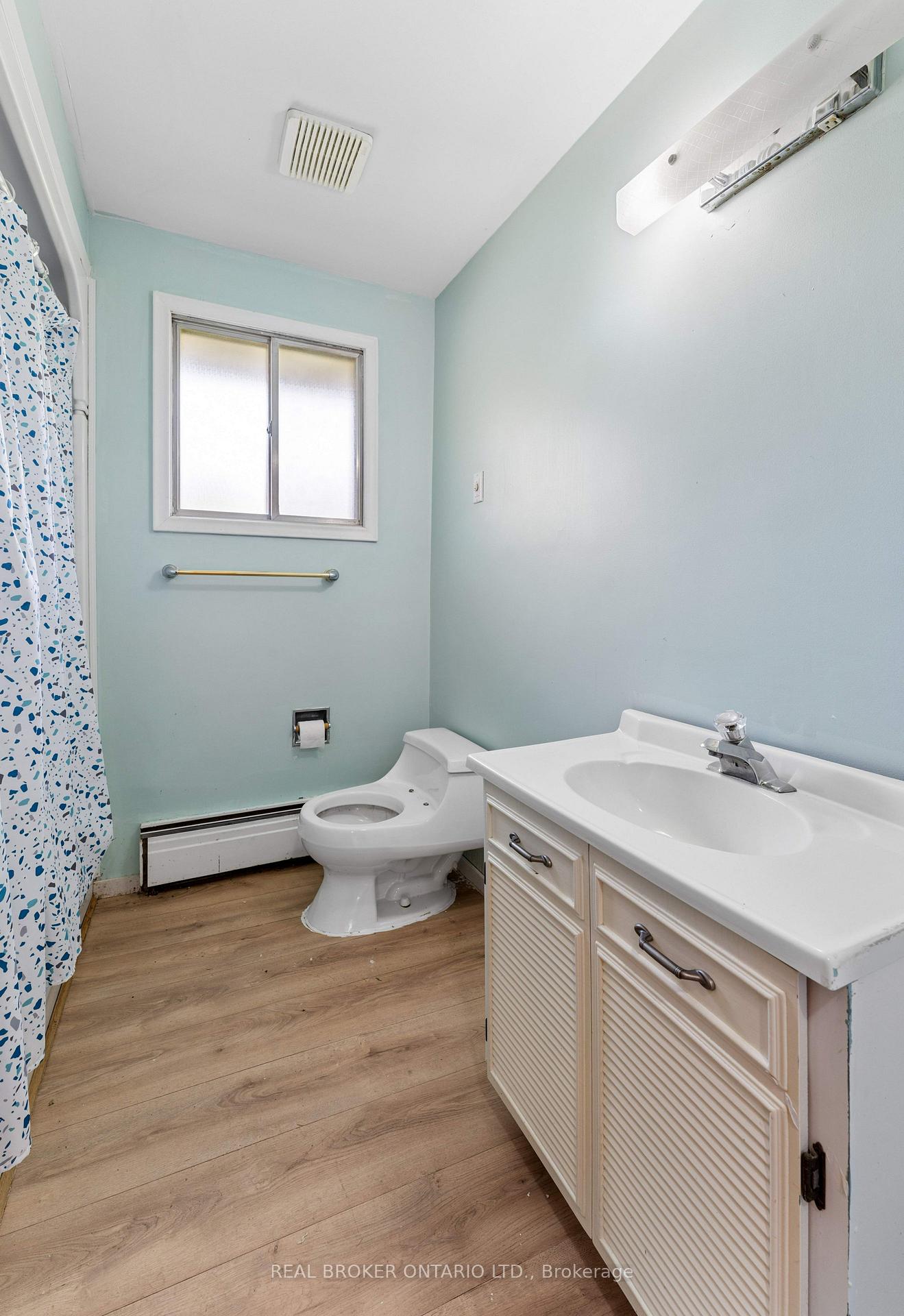 Photo 13 of 530 Glen Forrest Boulevard, Waterloo, Lakeshore Village — HOMEH