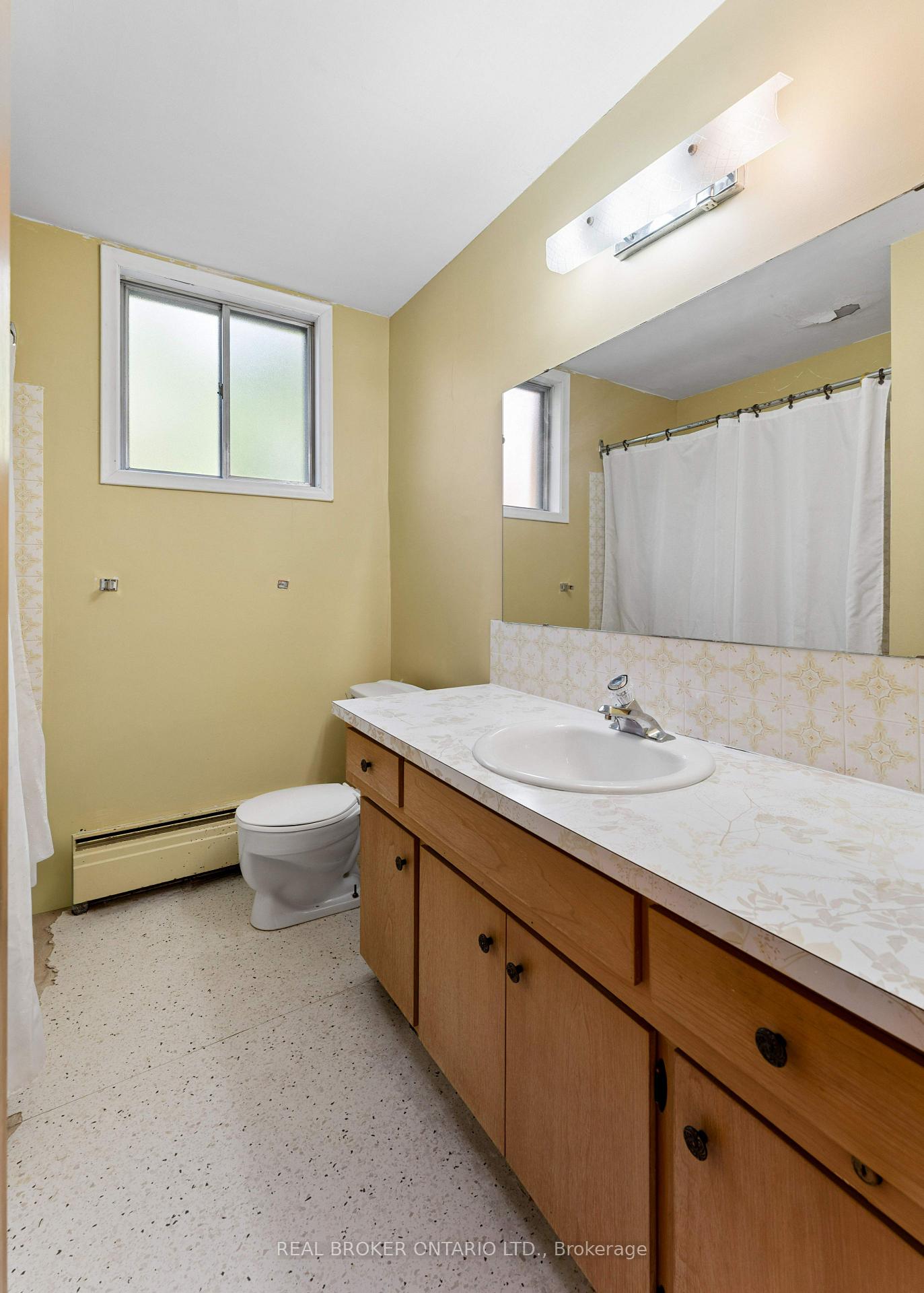 Photo 20 of 530 Glen Forrest Boulevard, Waterloo, Lakeshore Village — HOMEH