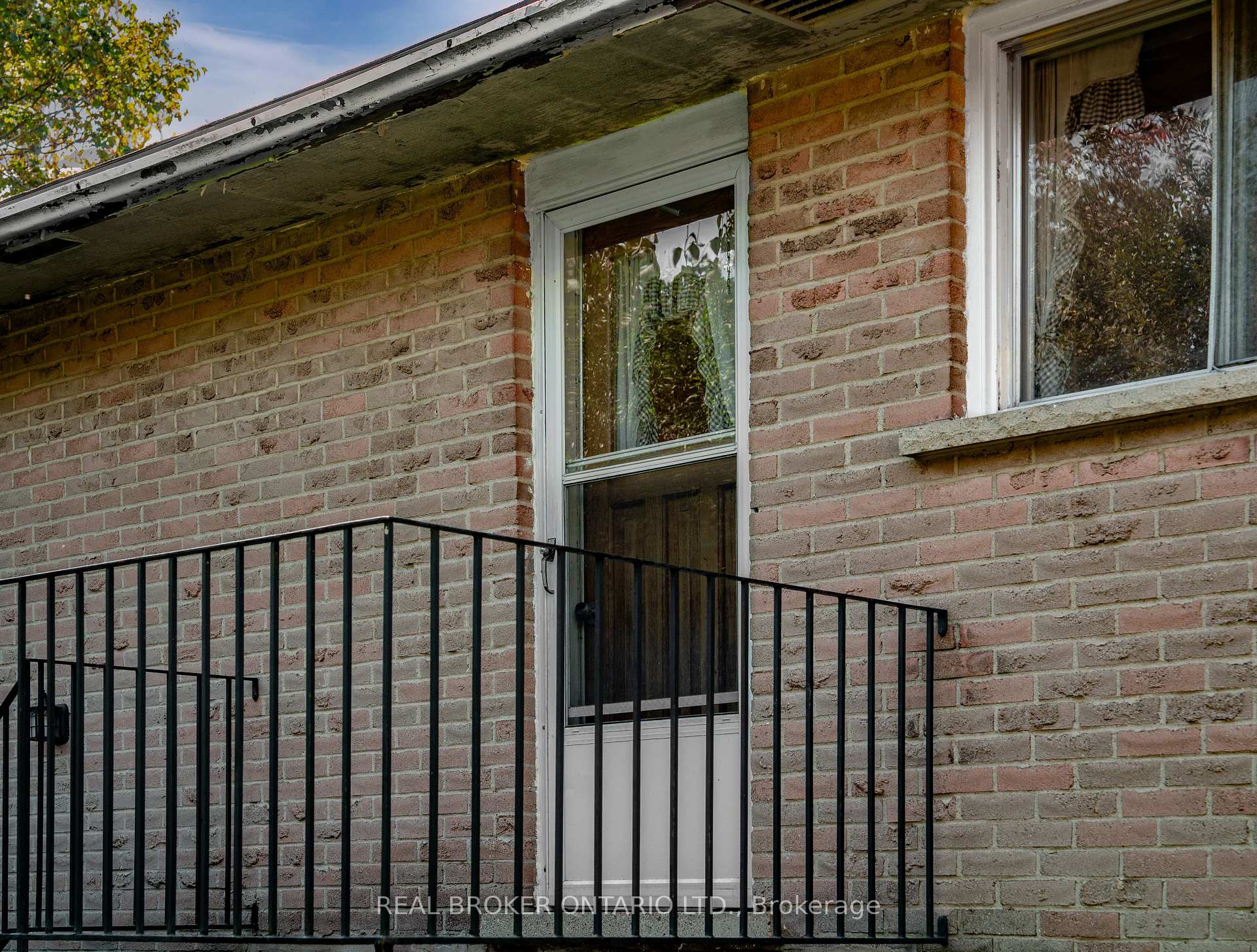 Photo 22 of 530 Glen Forrest Boulevard, Waterloo, Lakeshore Village — HOMEH