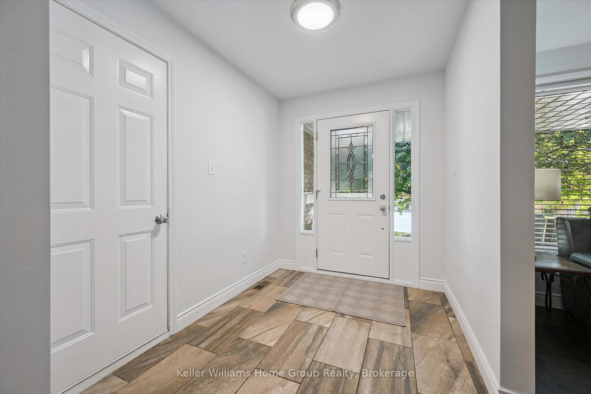 Photo 4 of 284 Colborne Street, Centre Wellington, Elora/Salem — HOMEH