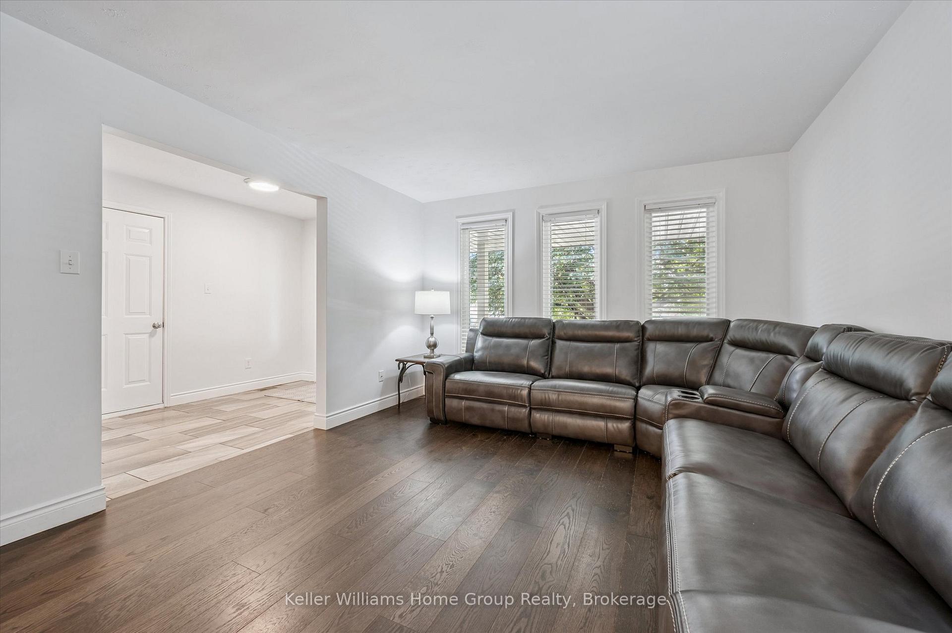 Photo 5 of 284 Colborne Street, Centre Wellington, Elora/Salem — HOMEH
