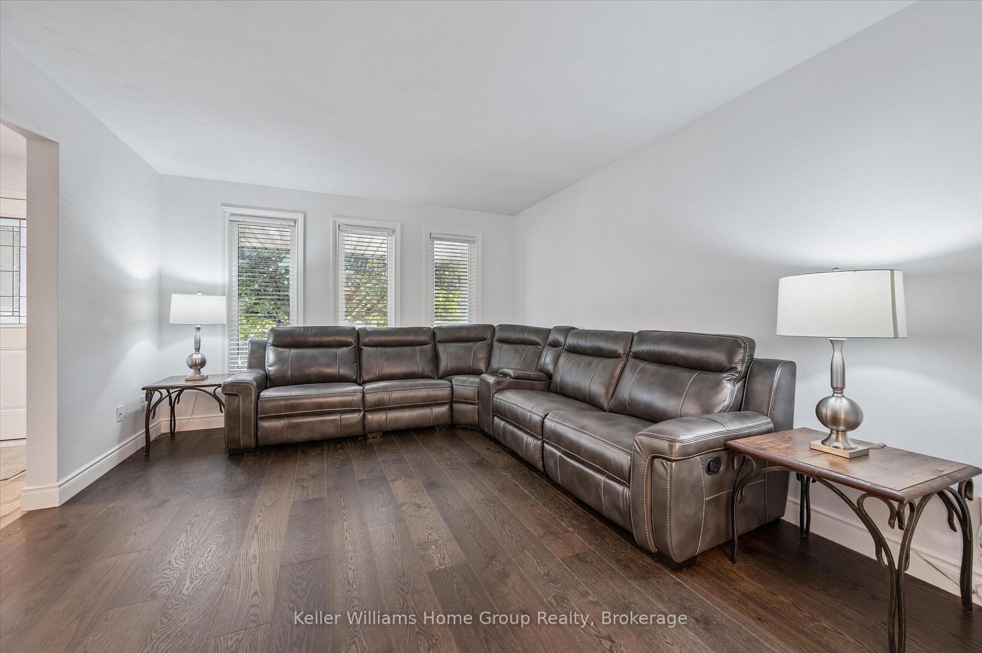 Photo 6 of 284 Colborne Street, Centre Wellington, Elora/Salem — HOMEH