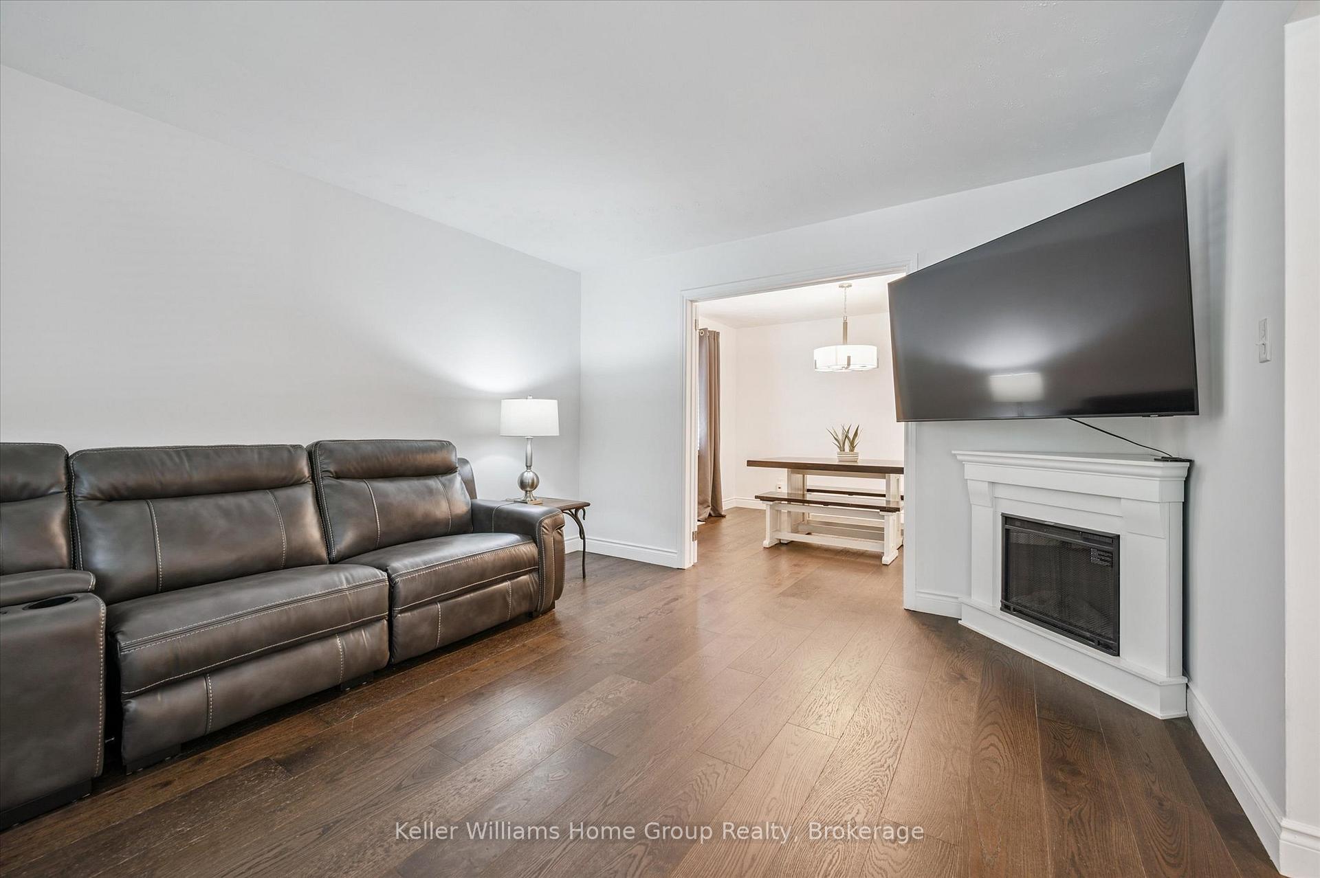 Photo 7 of 284 Colborne Street, Centre Wellington, Elora/Salem — HOMEH