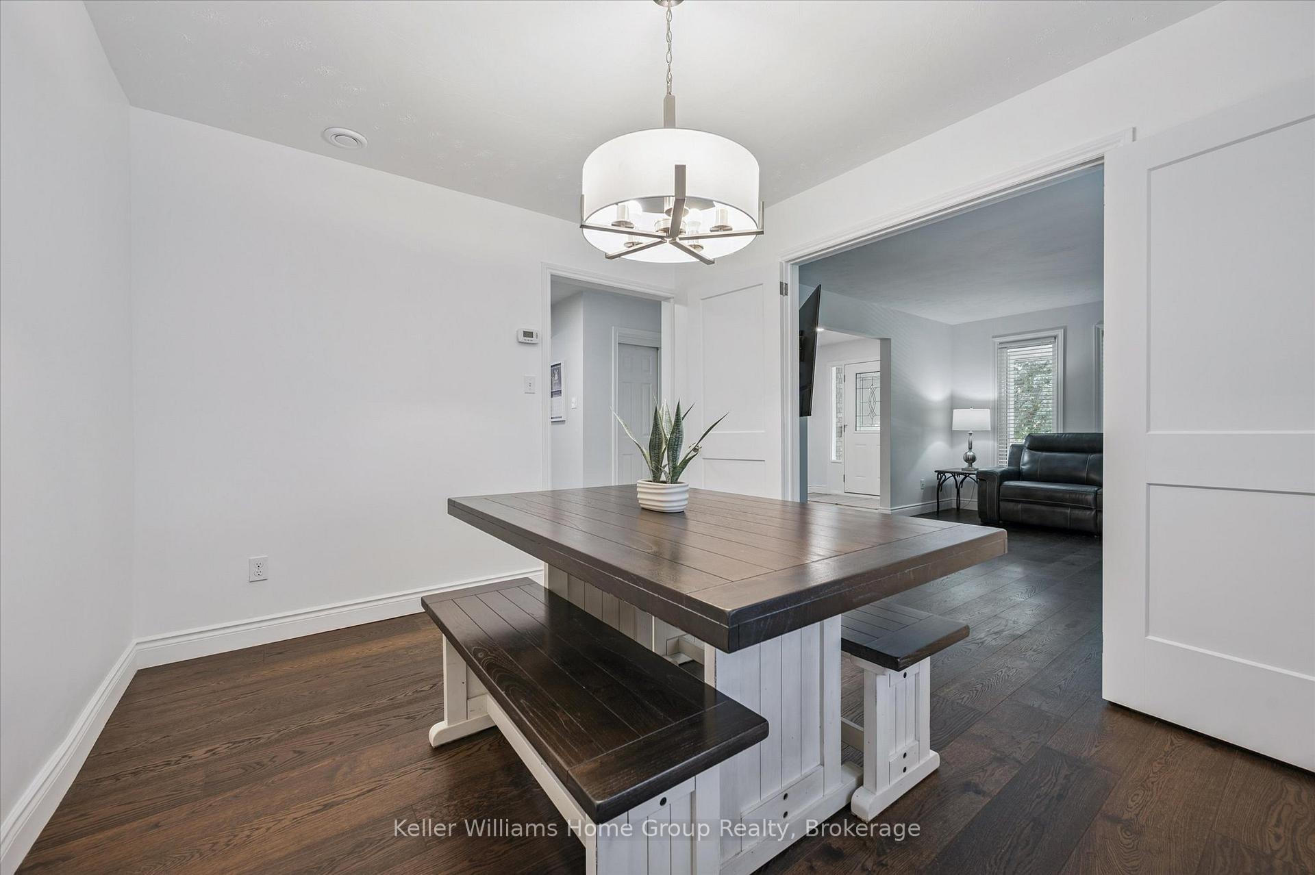 Photo 10 of 284 Colborne Street, Centre Wellington, Elora/Salem — HOMEH