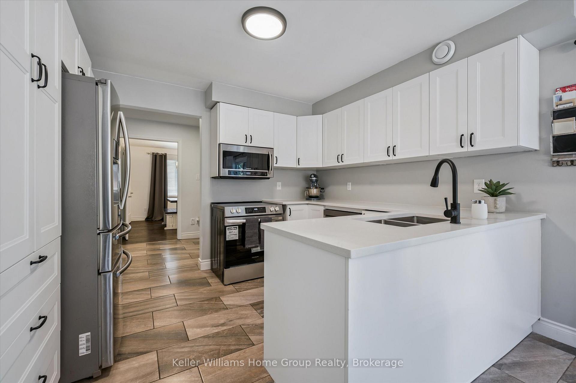 Photo 12 of 284 Colborne Street, Centre Wellington, Elora/Salem — HOMEH