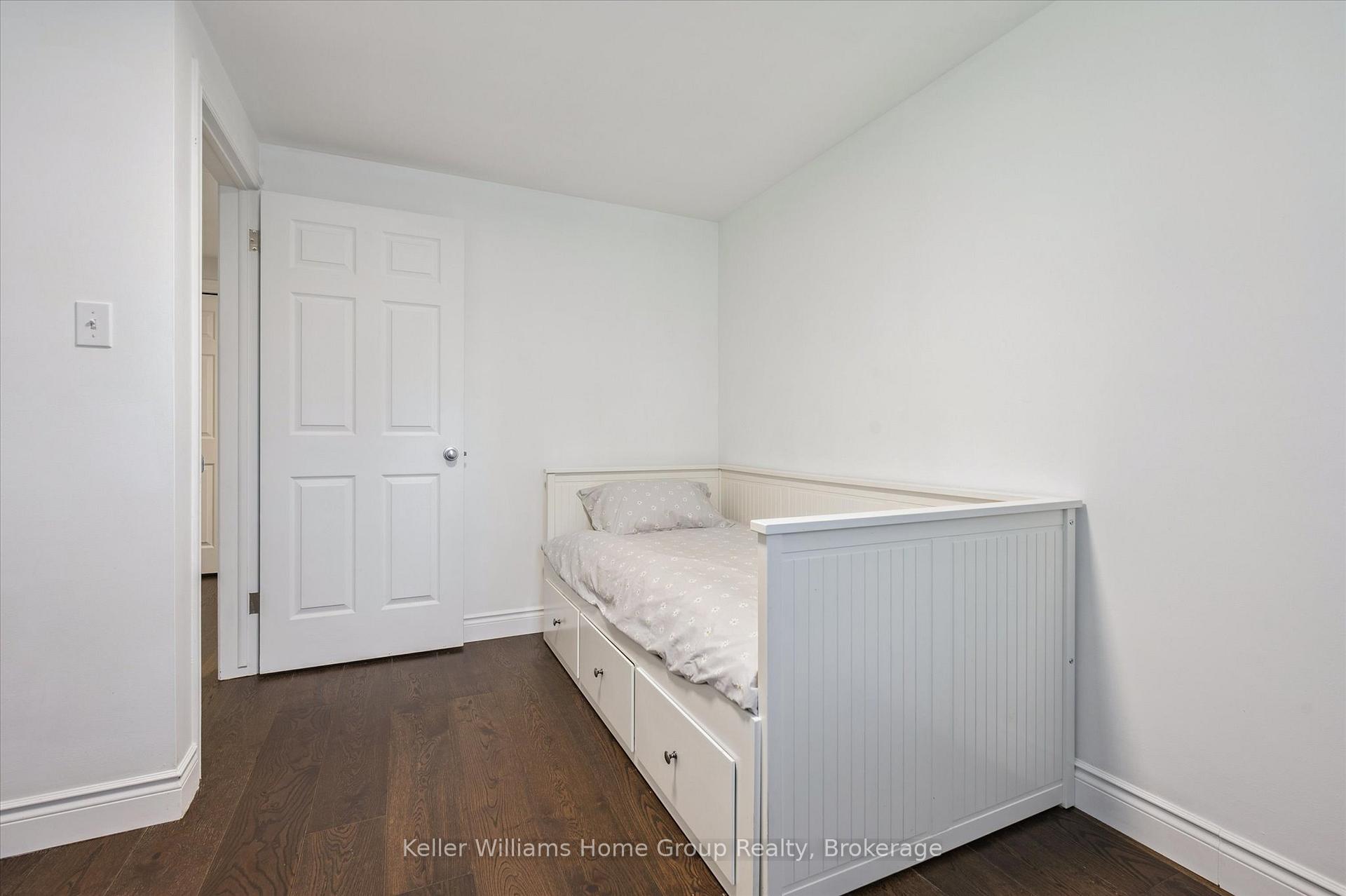 Photo 21 of 284 Colborne Street, Centre Wellington, Elora/Salem — HOMEH
