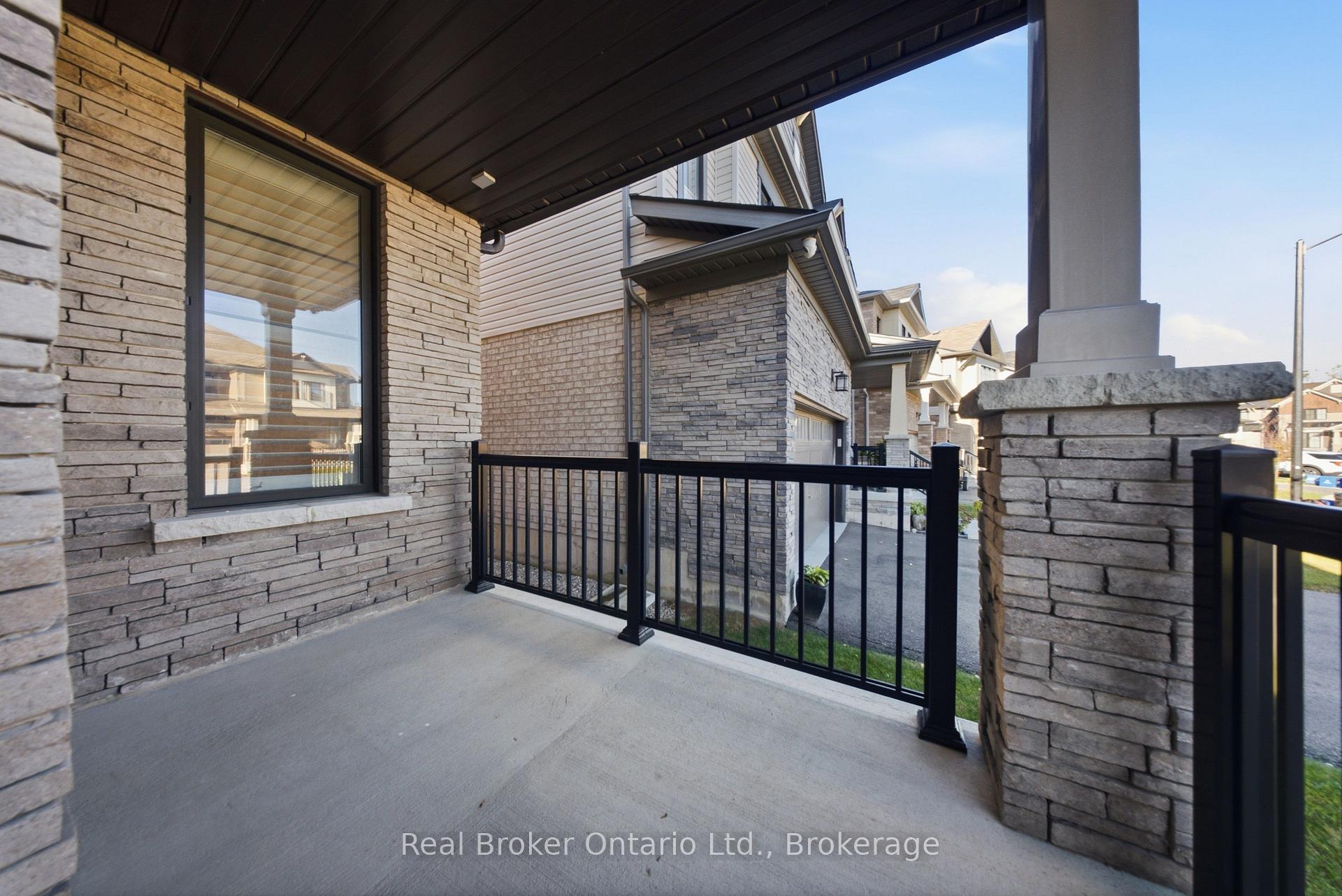 Photo 4 of 51 Magdalena Street, Hamilton, Stoney Creek Mountain — HOMEH