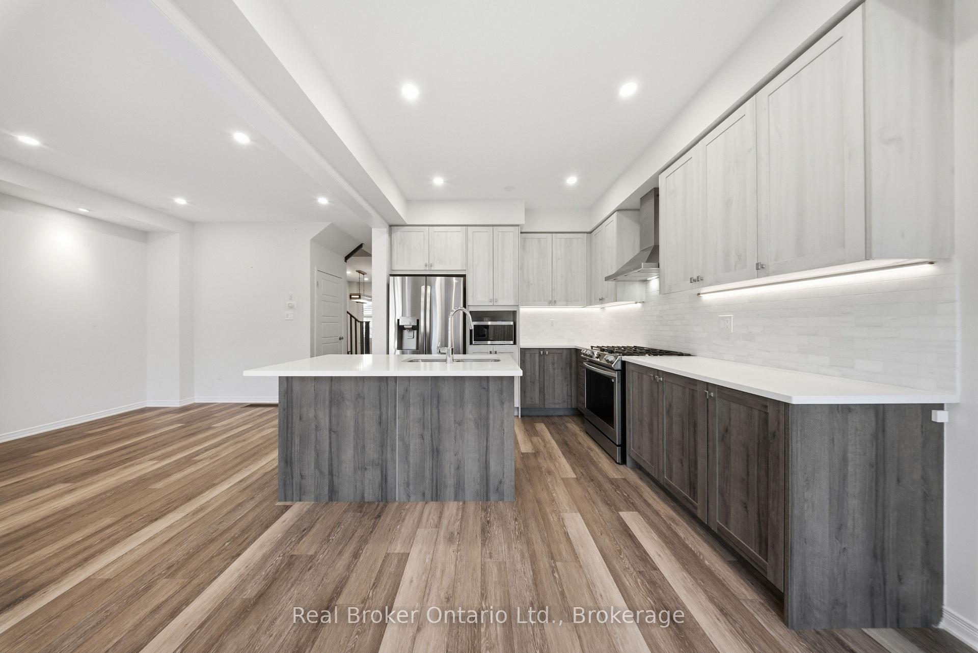 Photo 11 of 51 Magdalena Street, Hamilton, Stoney Creek Mountain — HOMEH