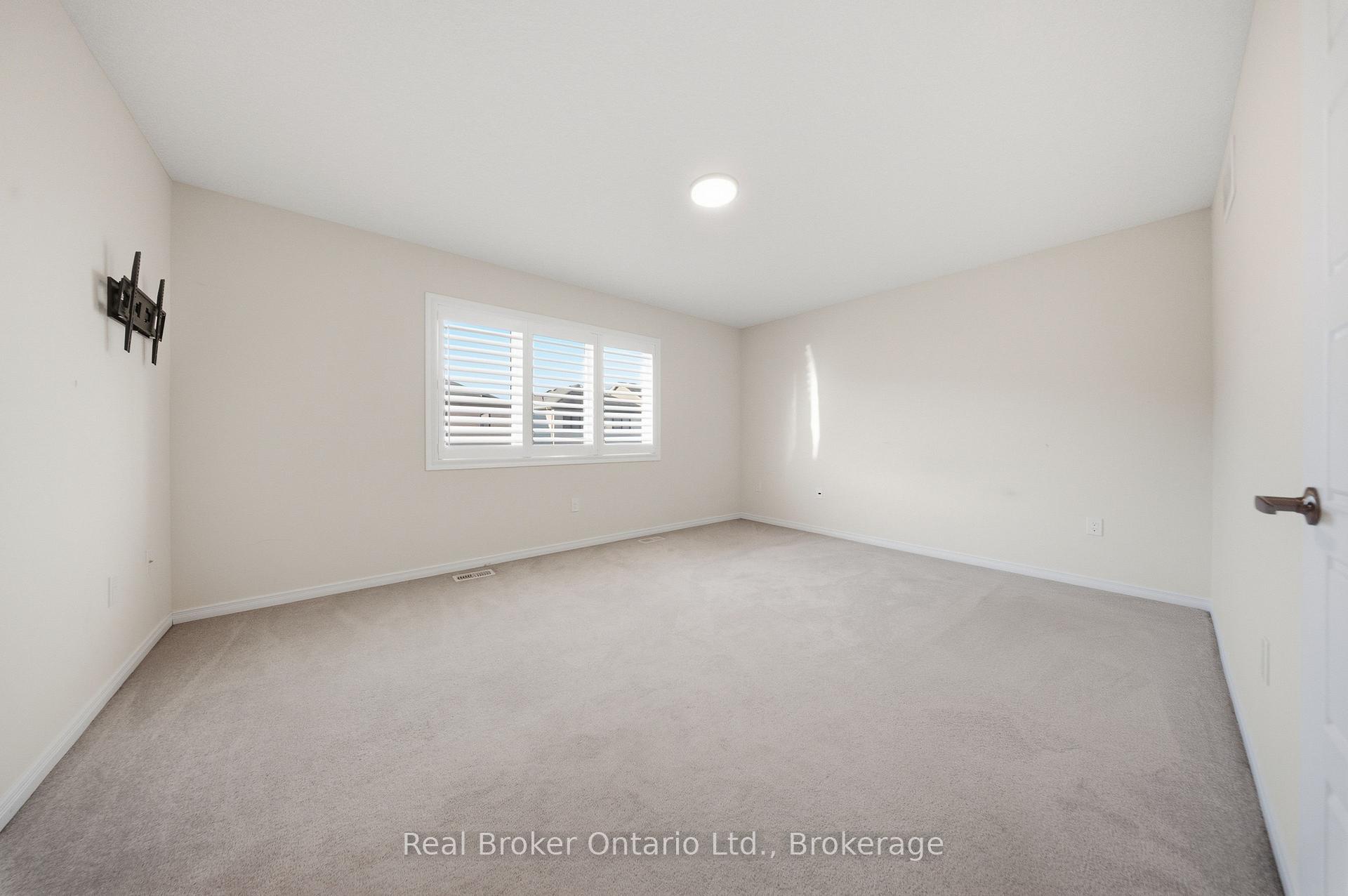 Photo 16 of 51 Magdalena Street, Hamilton, Stoney Creek Mountain — HOMEH