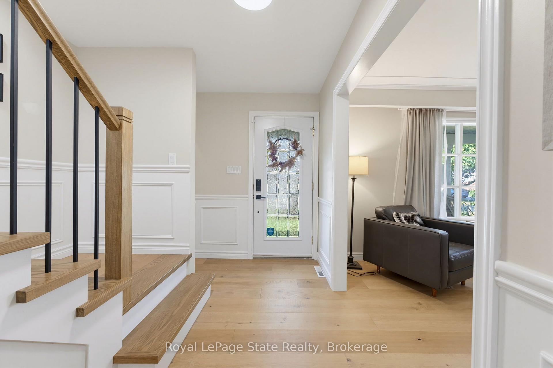 Photo 9 of 239 Carson Drive, Kitchener, Heritage Park - Kitchener — HOMEH