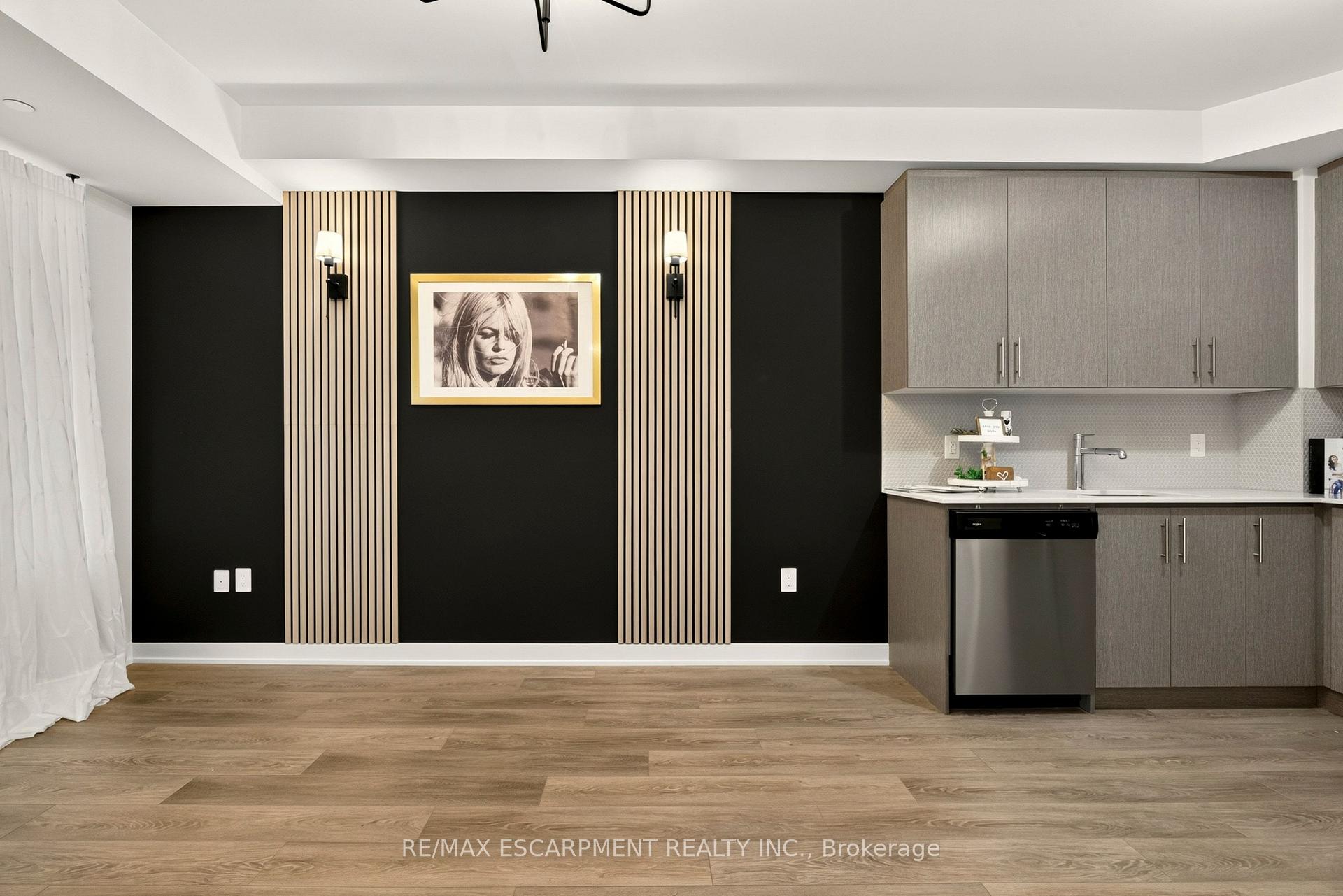 Photo 10 of Unit 812, 212 King William Street, Hamilton, Beasley — HOMEH