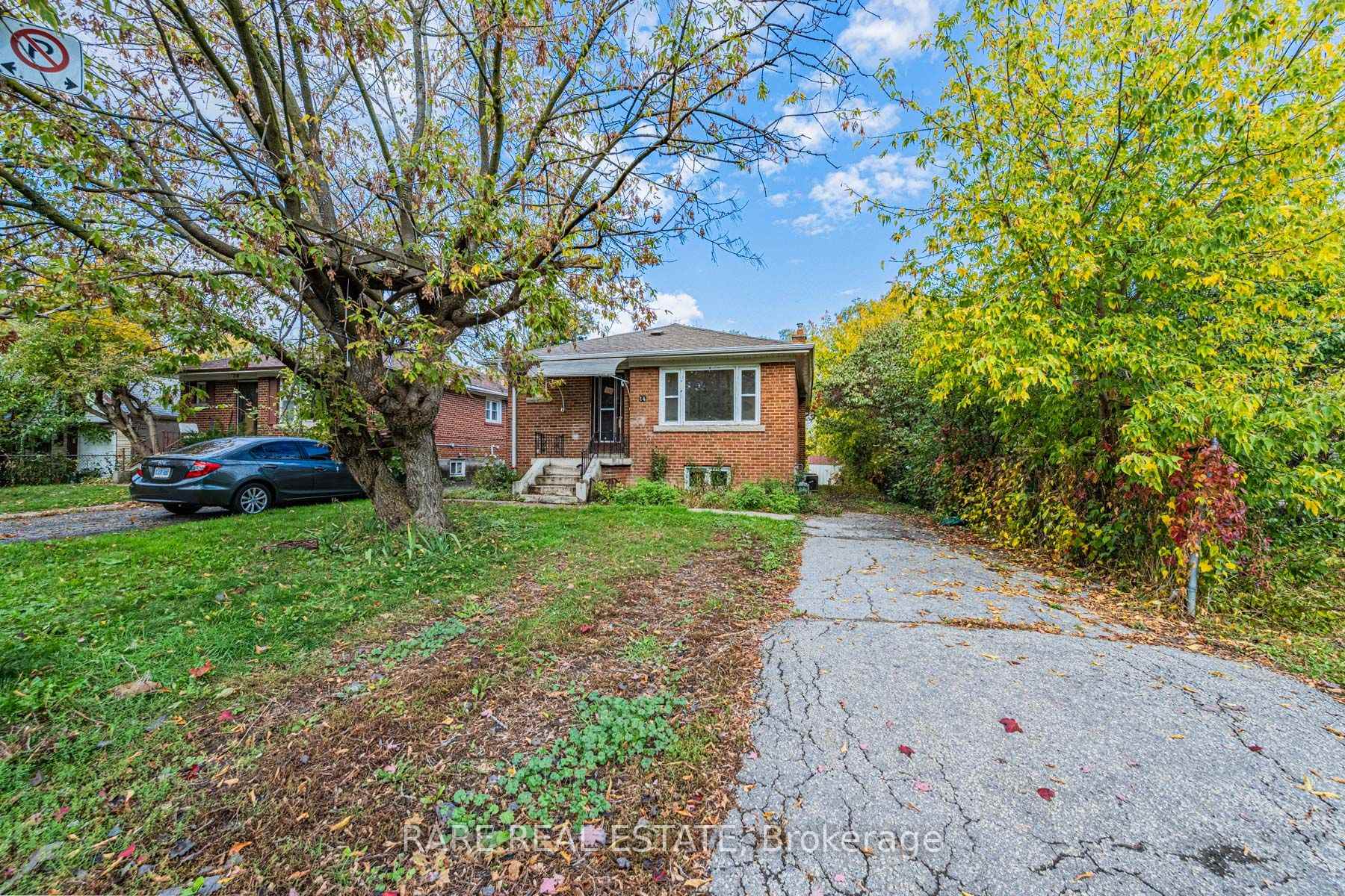 Photo 3 of Unit Main, 14 Alexis Boulevard, North York, Clanton Park — HOMEH