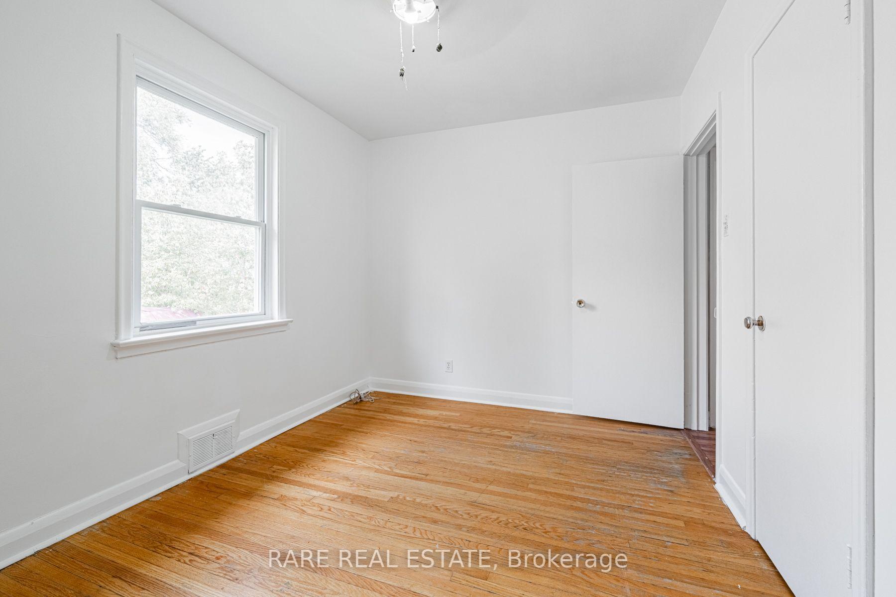 Photo 22 of Unit Main, 14 Alexis Boulevard, North York, Clanton Park — HOMEH