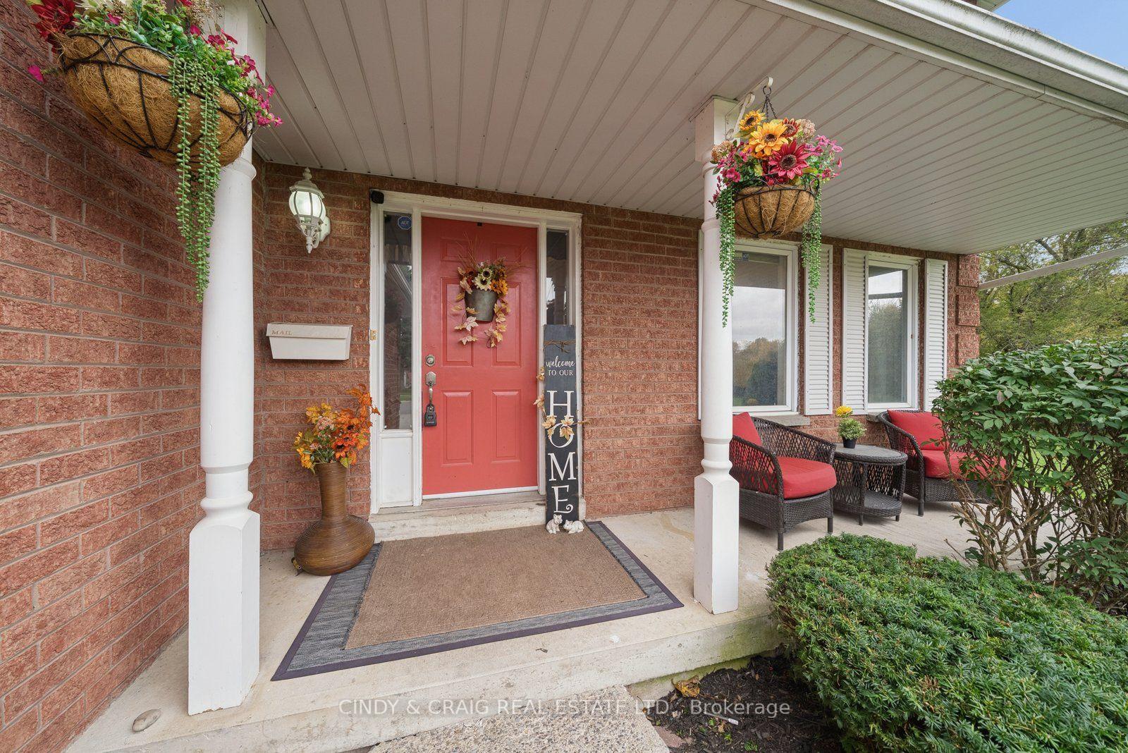 Photo 3 of 5 Grady Drive, Clarington, Newcastle — HOMEH