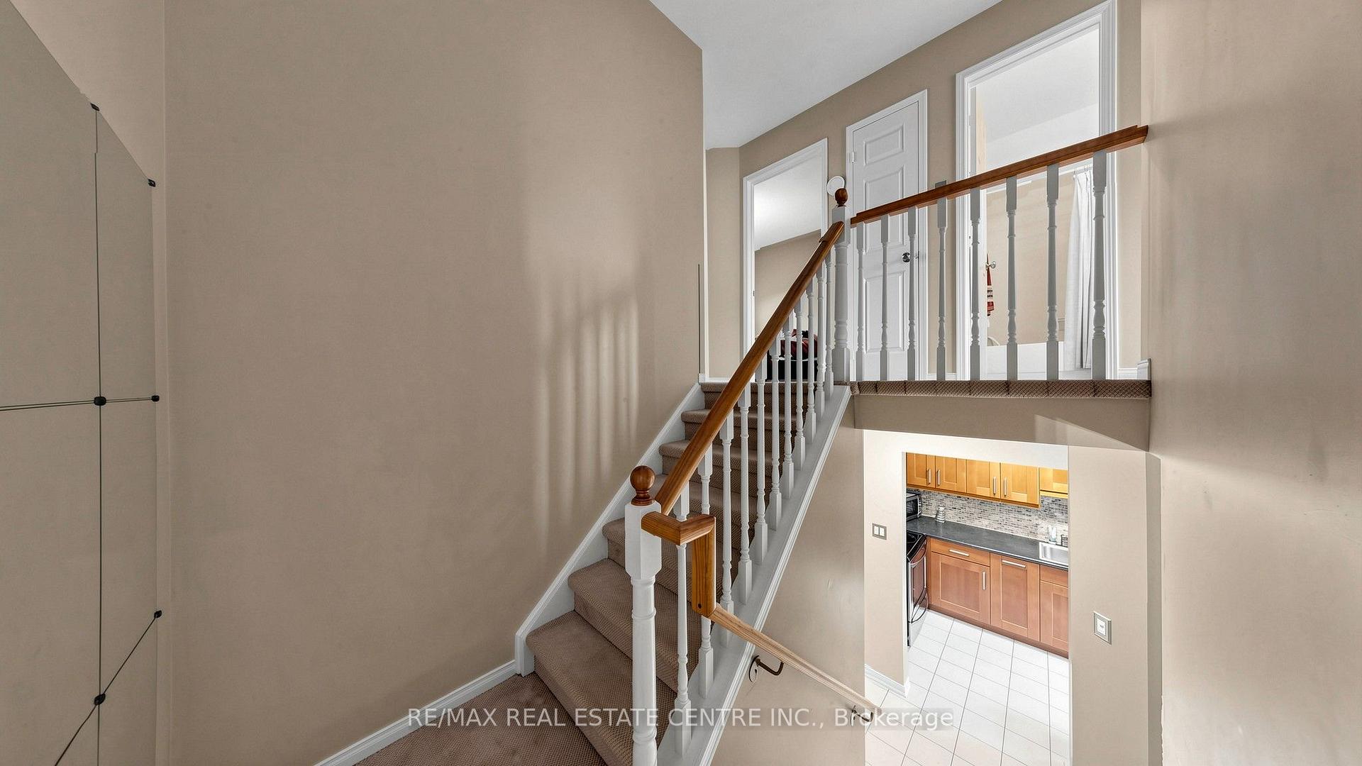 Photo 20 of Unit 3, 2215 Cleaver Avenue, Burlington, Headon — HOMEH