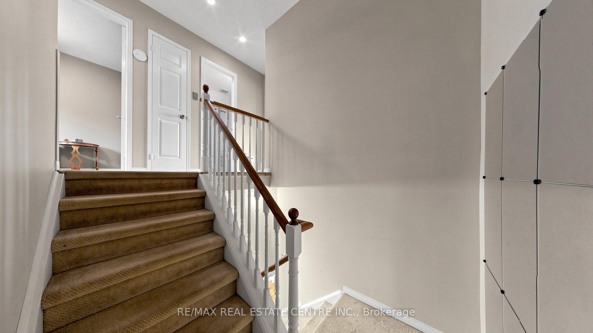 Photo 21 of Unit 3, 2215 Cleaver Avenue, Burlington, Headon — HOMEH