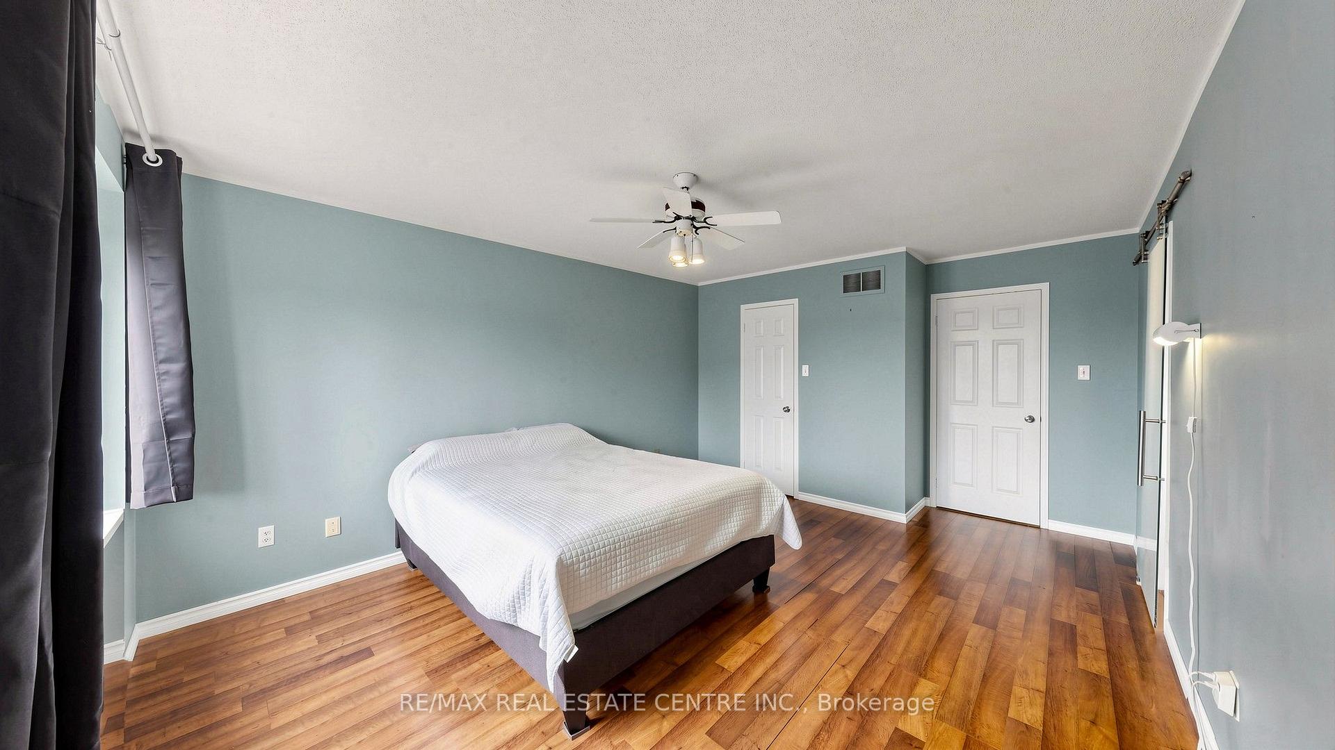 Photo 23 of Unit 3, 2215 Cleaver Avenue, Burlington, Headon — HOMEH