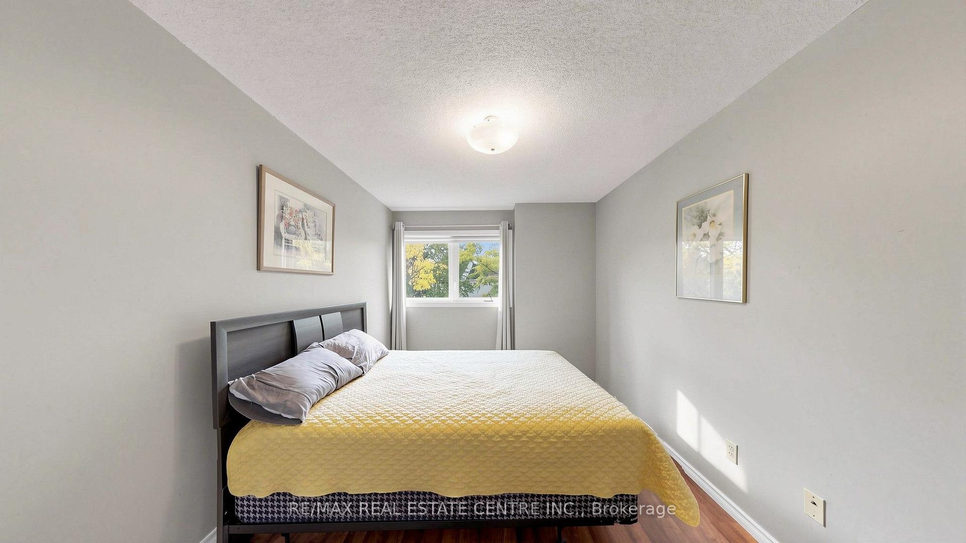 Photo 30 of Unit 3, 2215 Cleaver Avenue, Burlington, Headon — HOMEH