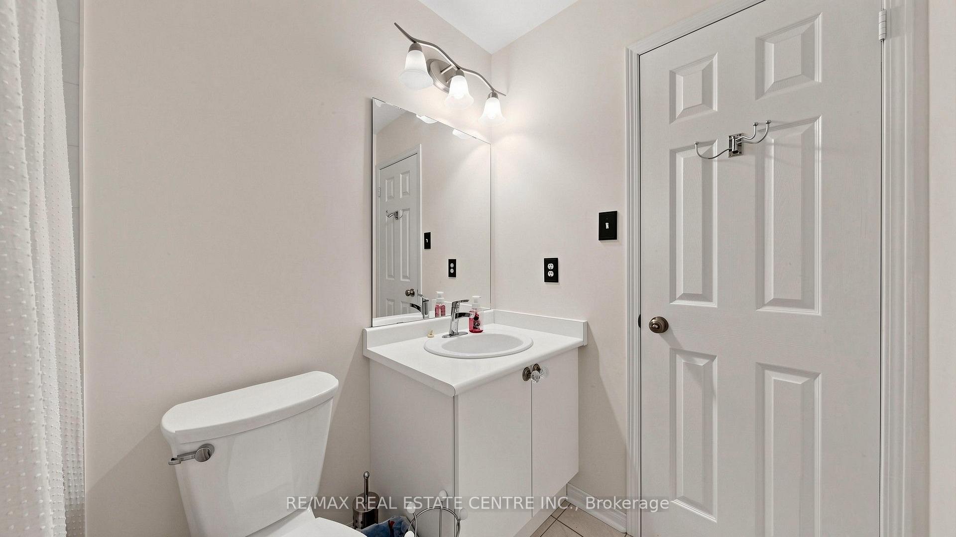 Photo 37 of Unit 3, 2215 Cleaver Avenue, Burlington, Headon — HOMEH