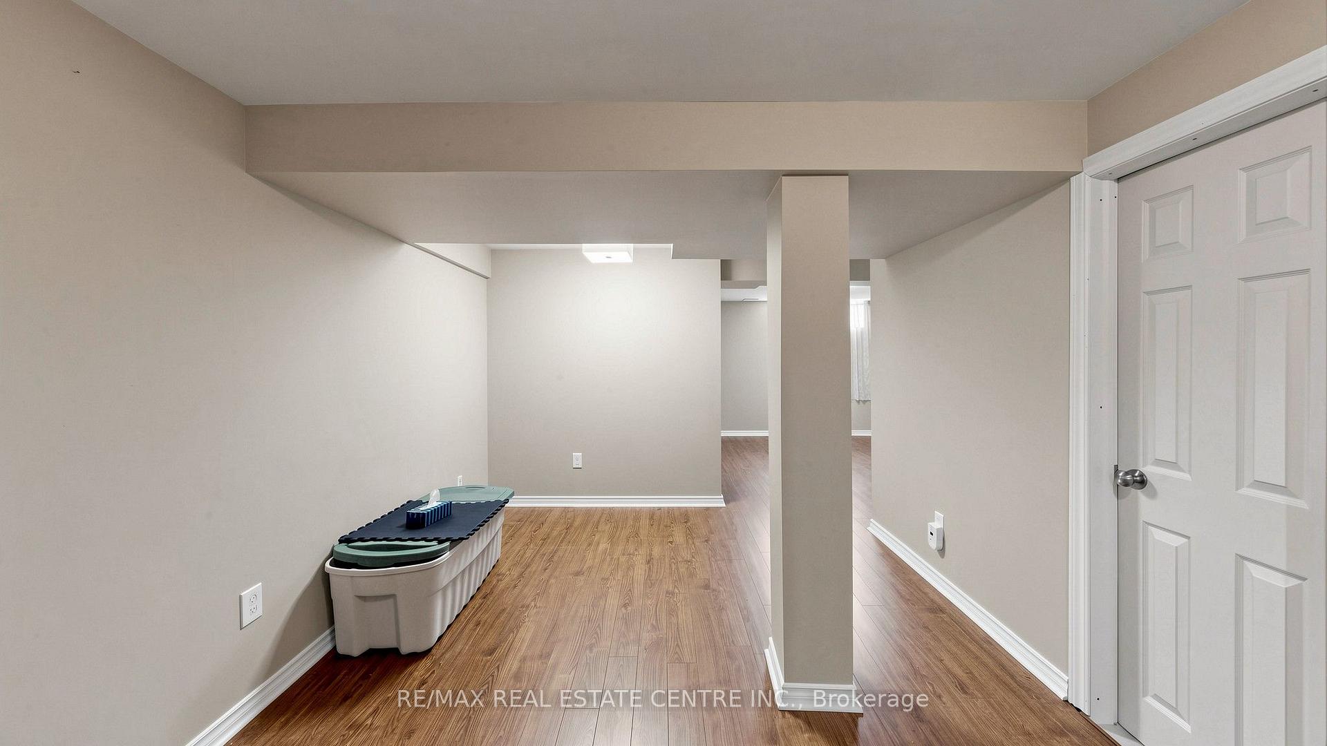 Photo 39 of Unit 3, 2215 Cleaver Avenue, Burlington, Headon — HOMEH