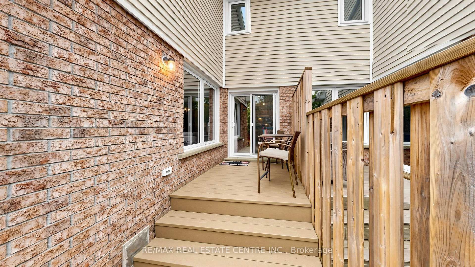Photo 46 of Unit 3, 2215 Cleaver Avenue, Burlington, Headon — HOMEH