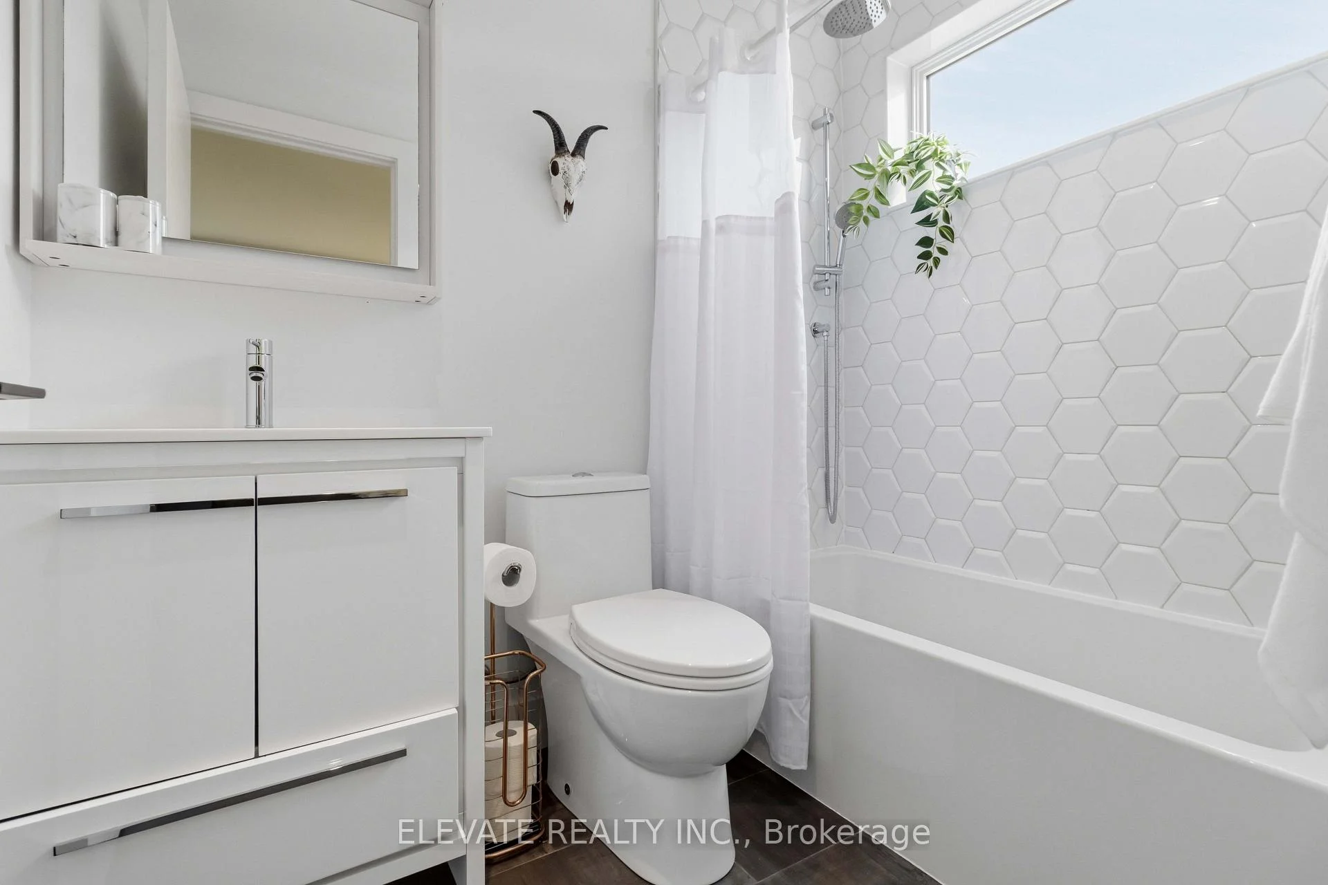 Photo 31 of 185 Cedric Avenue, Toronto, Oakwood Village — HOMEH