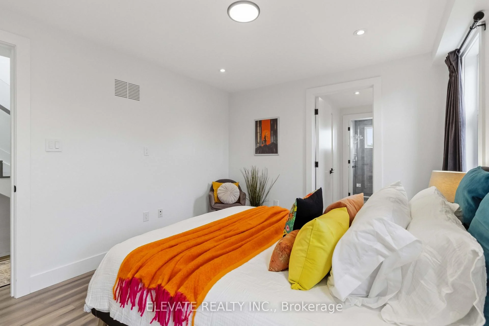 Photo 35 of 185 Cedric Avenue, Toronto, Oakwood Village — HOMEH