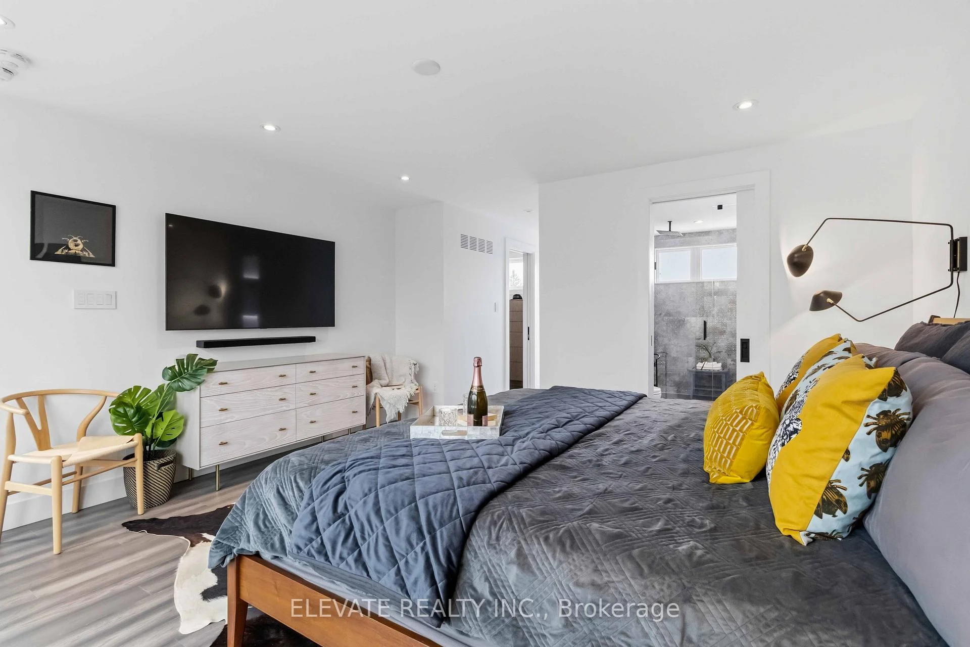 Photo 57 of 185 Cedric Avenue, Toronto, Oakwood Village — HOMEH