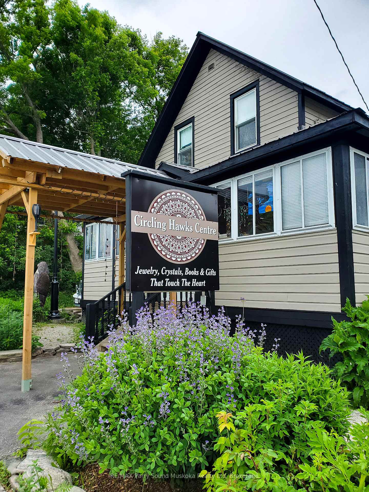 Photo of 156 Ontario Street