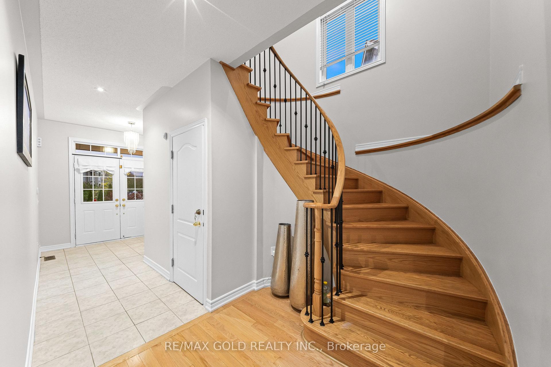 Photo 2 of 23 Wellpark Way, Brampton, Bram East — HOMEH