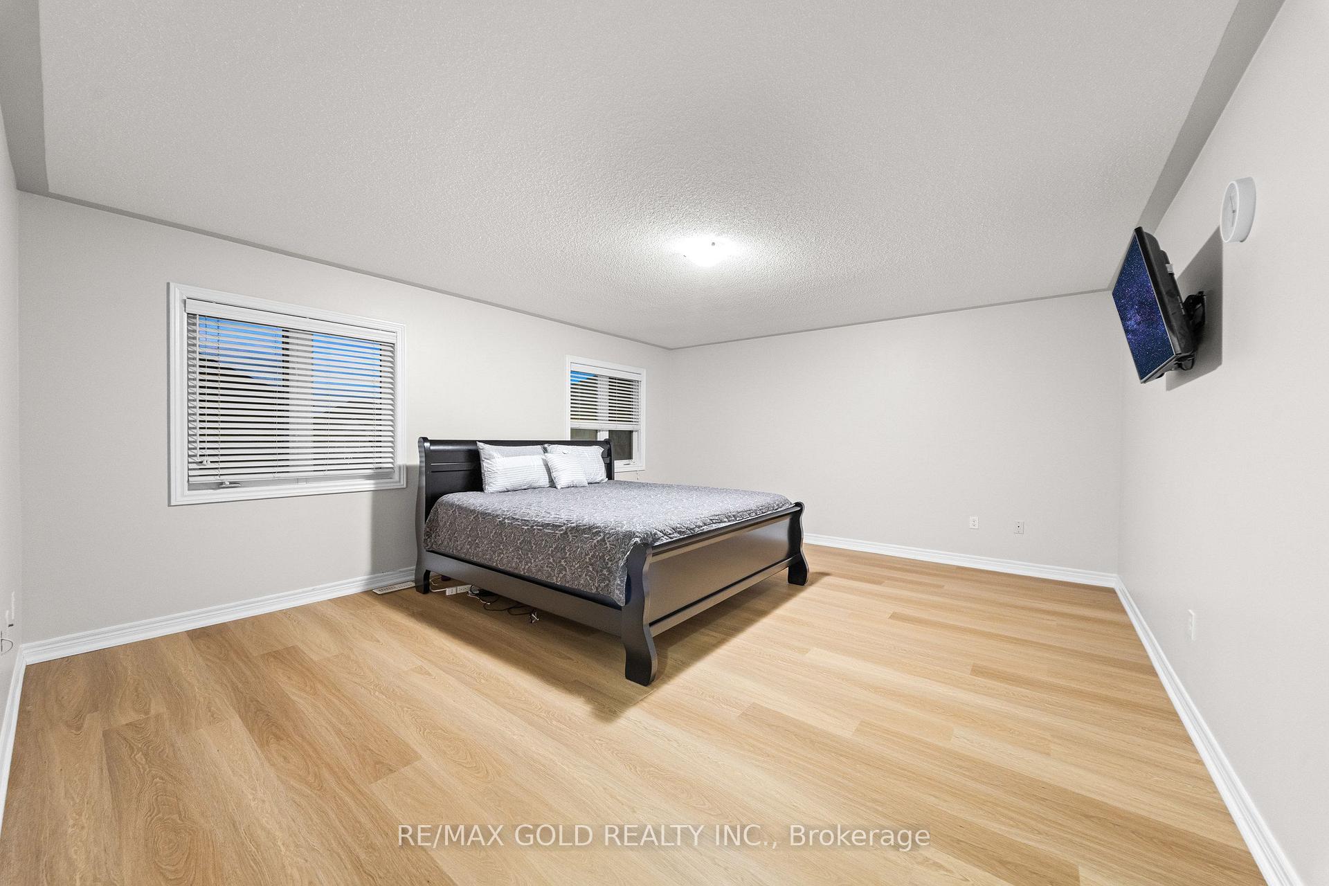 Photo 16 of 23 Wellpark Way, Brampton, Bram East — HOMEH