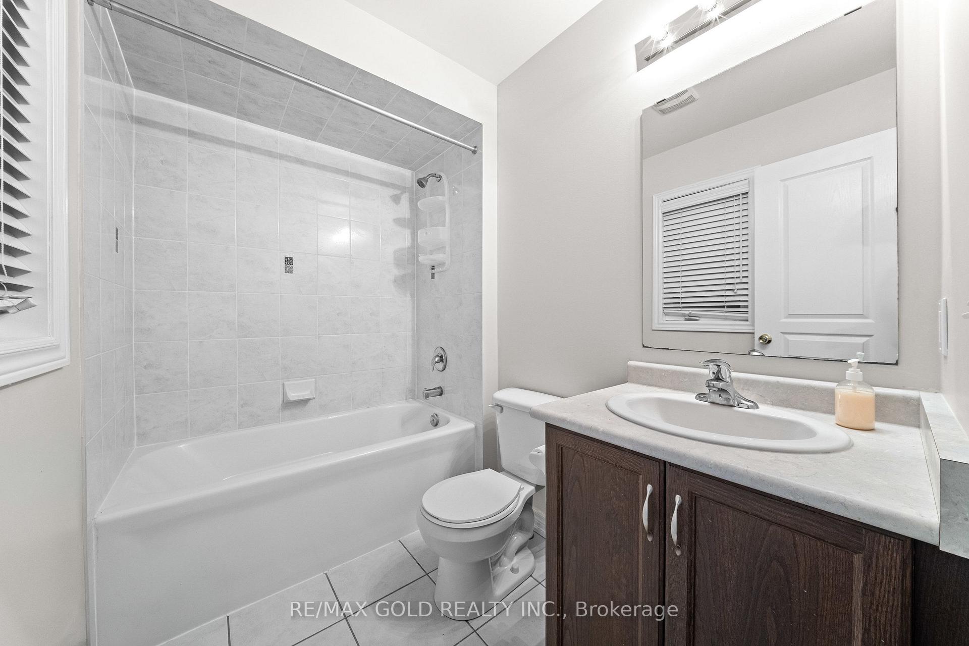 Photo 21 of 23 Wellpark Way, Brampton, Bram East — HOMEH