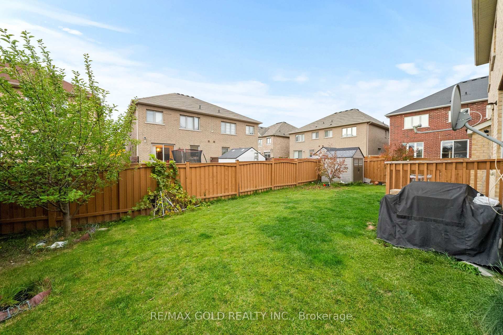 Photo 30 of 23 Wellpark Way, Brampton, Bram East — HOMEH